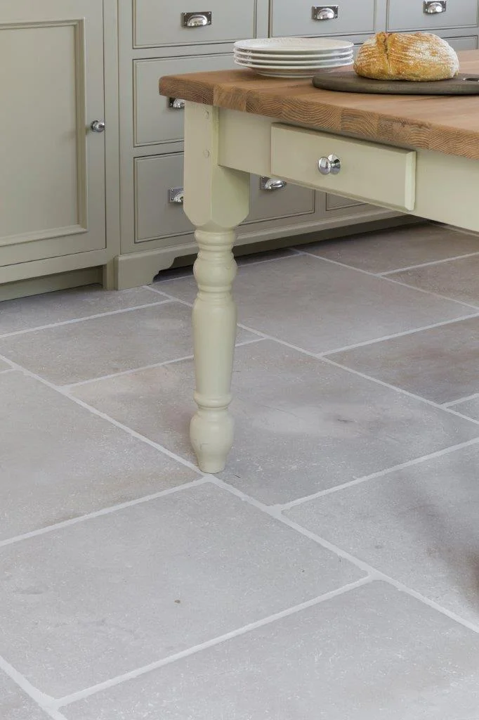 Eiffel Grey Limestone Tumbled Flooring