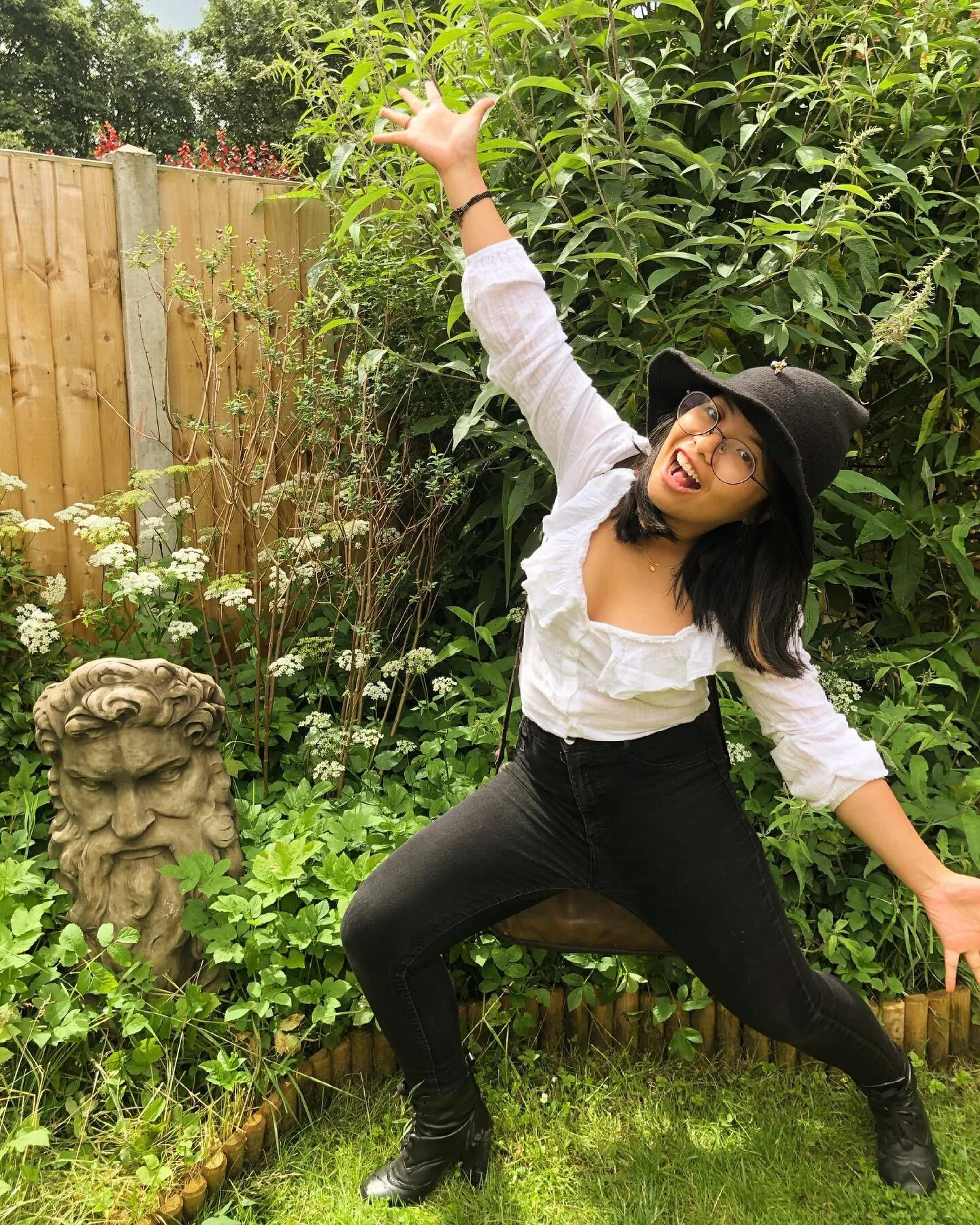 Here it is, without further ado, the public announcement: I AM GOING BACK TO UNI FOR A MASTERS! Wooohooo! 🥳🎉🎊✨
Starting this September, I’m going to be attending the MA Visual Communication course at Birmingham City University, and I’