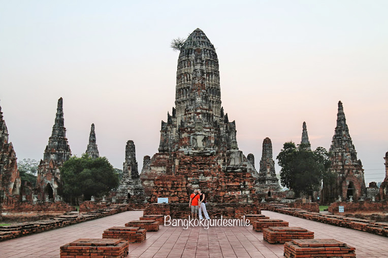 bangkoktourguide-watchaiwatthanaram-ayutthaya-06.jpg