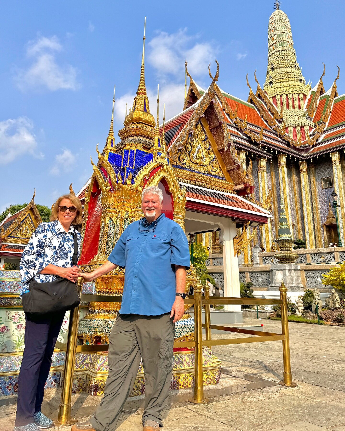 📌The Grand Palace &amp; The Emerald Buddha Temple - Bangkok, Thailand

✏️ The Grand Palace &amp; The Emerald Buddha Temple was built in 1782 by King Rama I

🔹Used to be the official residence of the Kings of Chakri Dynasty (1782 - Present)
🔹Used t