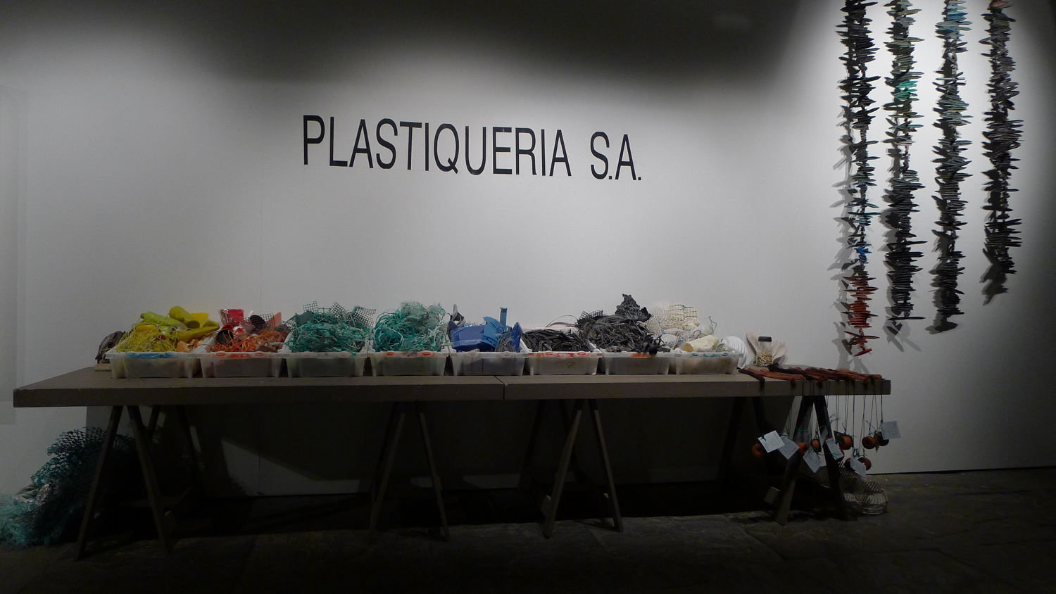Plastiqueria copy.png