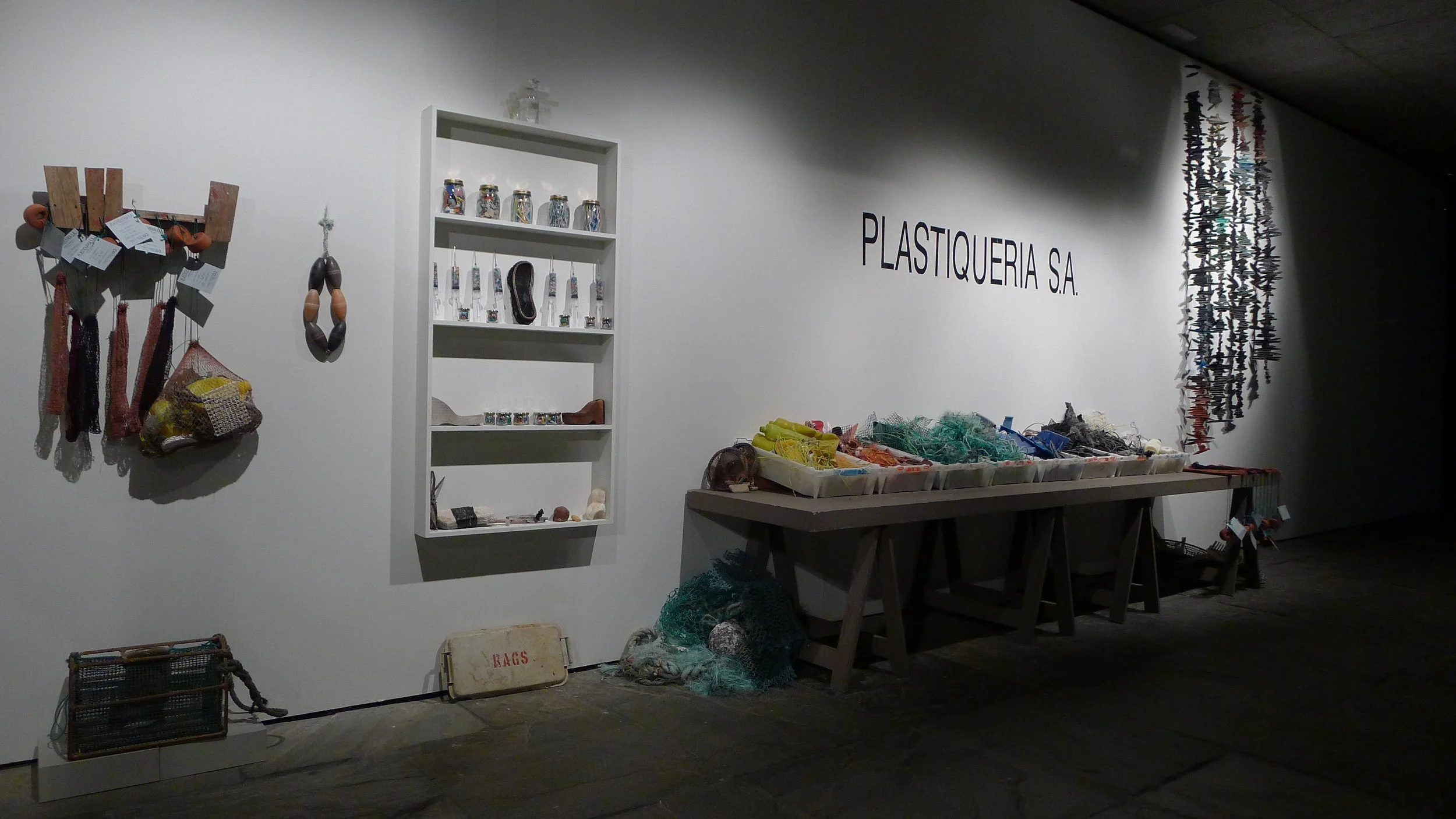 Plastiqueria1-L1270872 copy.jpg