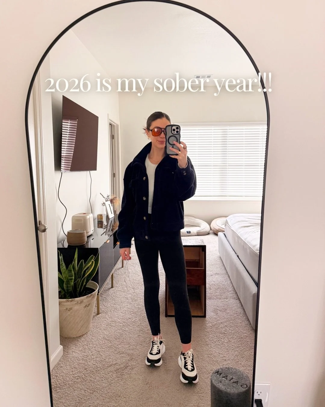 I can&rsquo;t (but can) believe I&rsquo;m saying it, but the time has come in my life where alcohol just doesn&rsquo;t serve me anymore 🤎

Something I&rsquo;ve been thinking about doing for years now, I am finally in a good enough place mentally to 