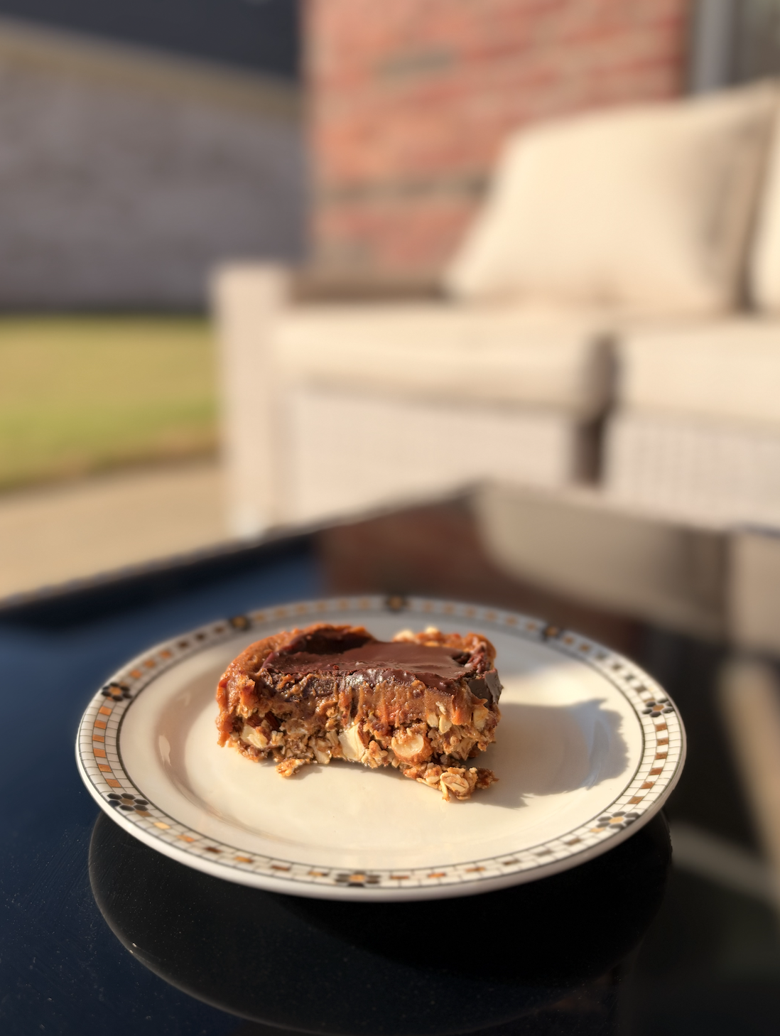 High-Fiber Salted Caramel Oatmeal Bars