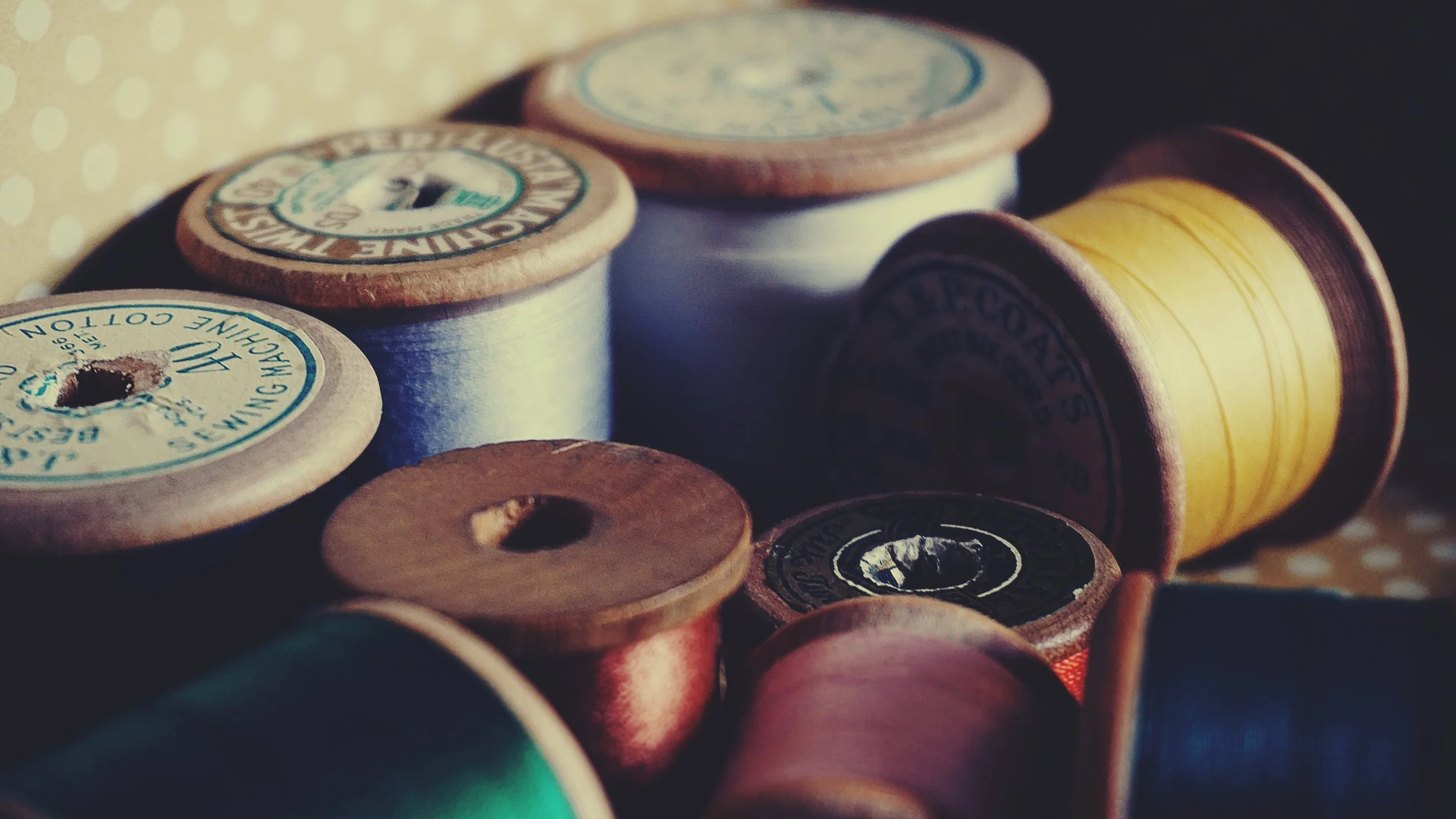 assorted-bobbin-color-1189675.jpg