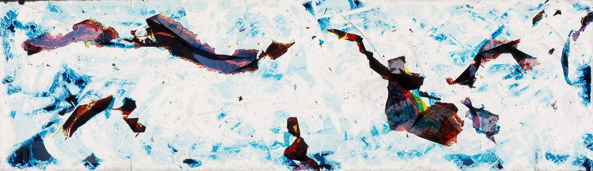 Untitled
Middle format color slide film
230 x 66cm, 2025
C-Print Edition of 3 / 3 Light boxes + 2AP