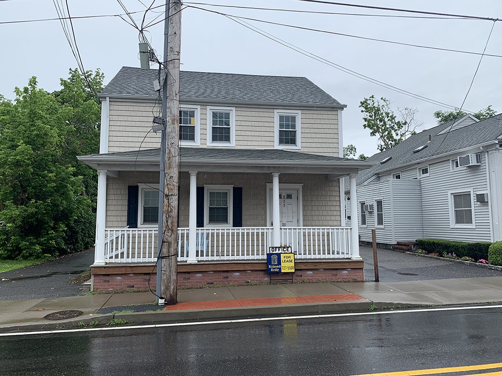 211 Roanoke Ave front 1000w.jpg