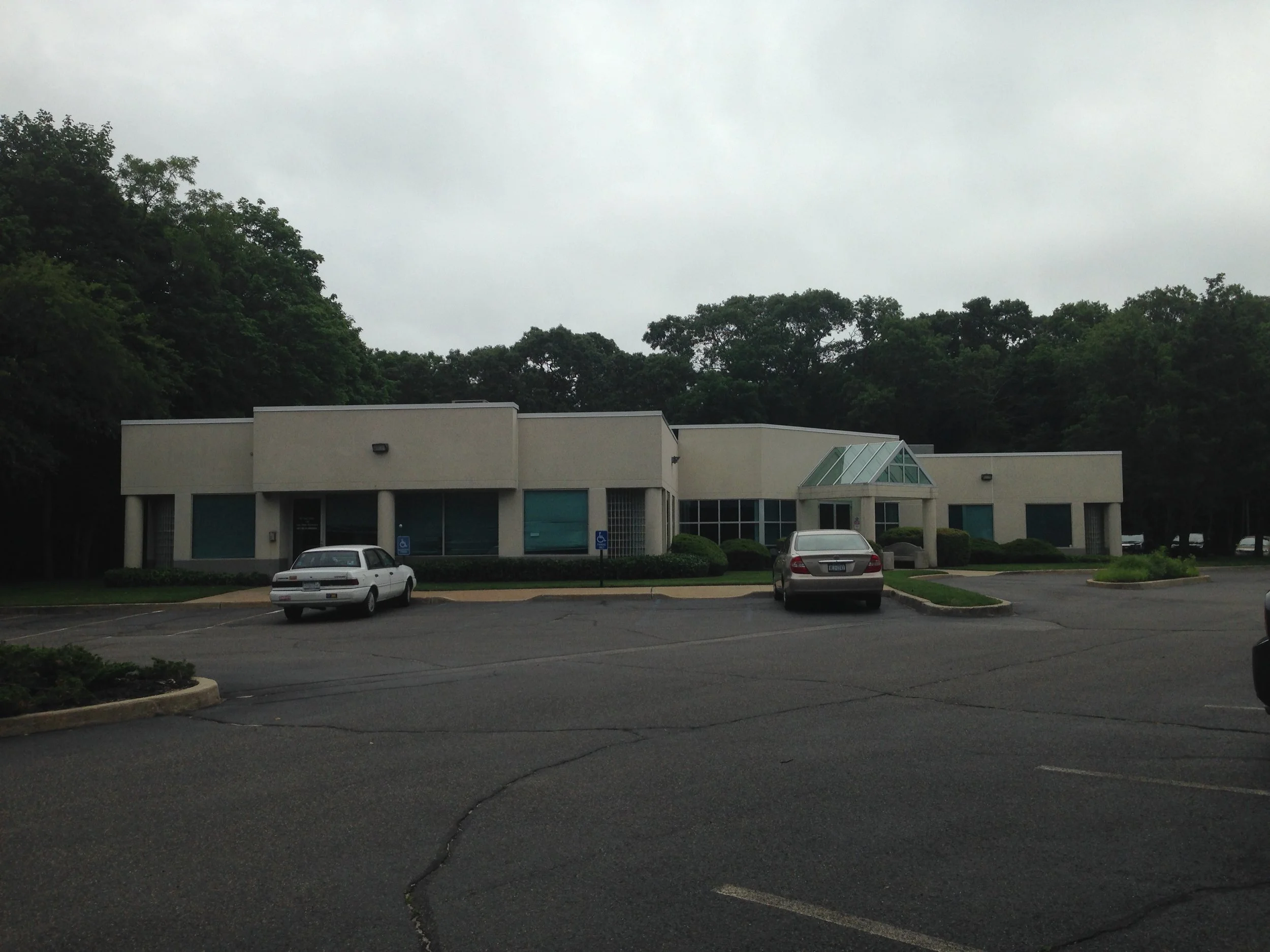 1333 E Main St Riverhead-2.JPG
