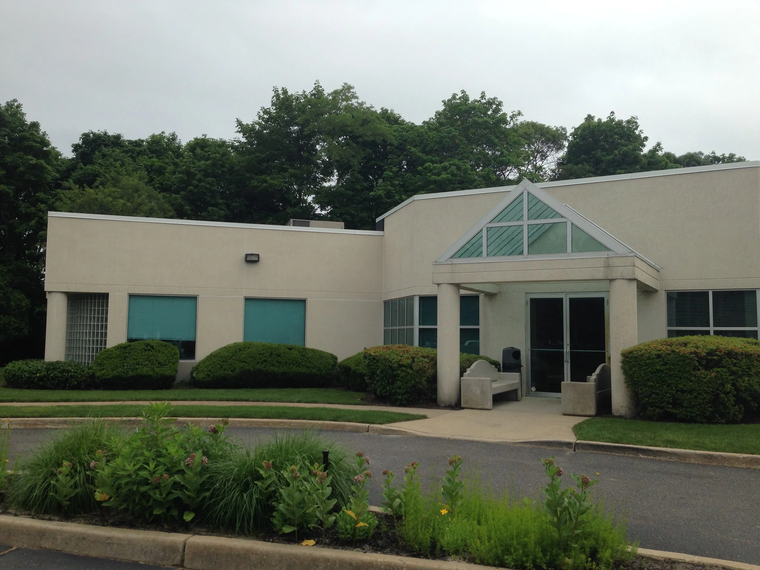 1333 E Main St Riverhead-1.JPG