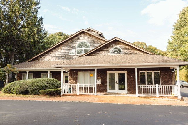 7785 Main Rd Mattituck_Exterior Photo_2.jpg