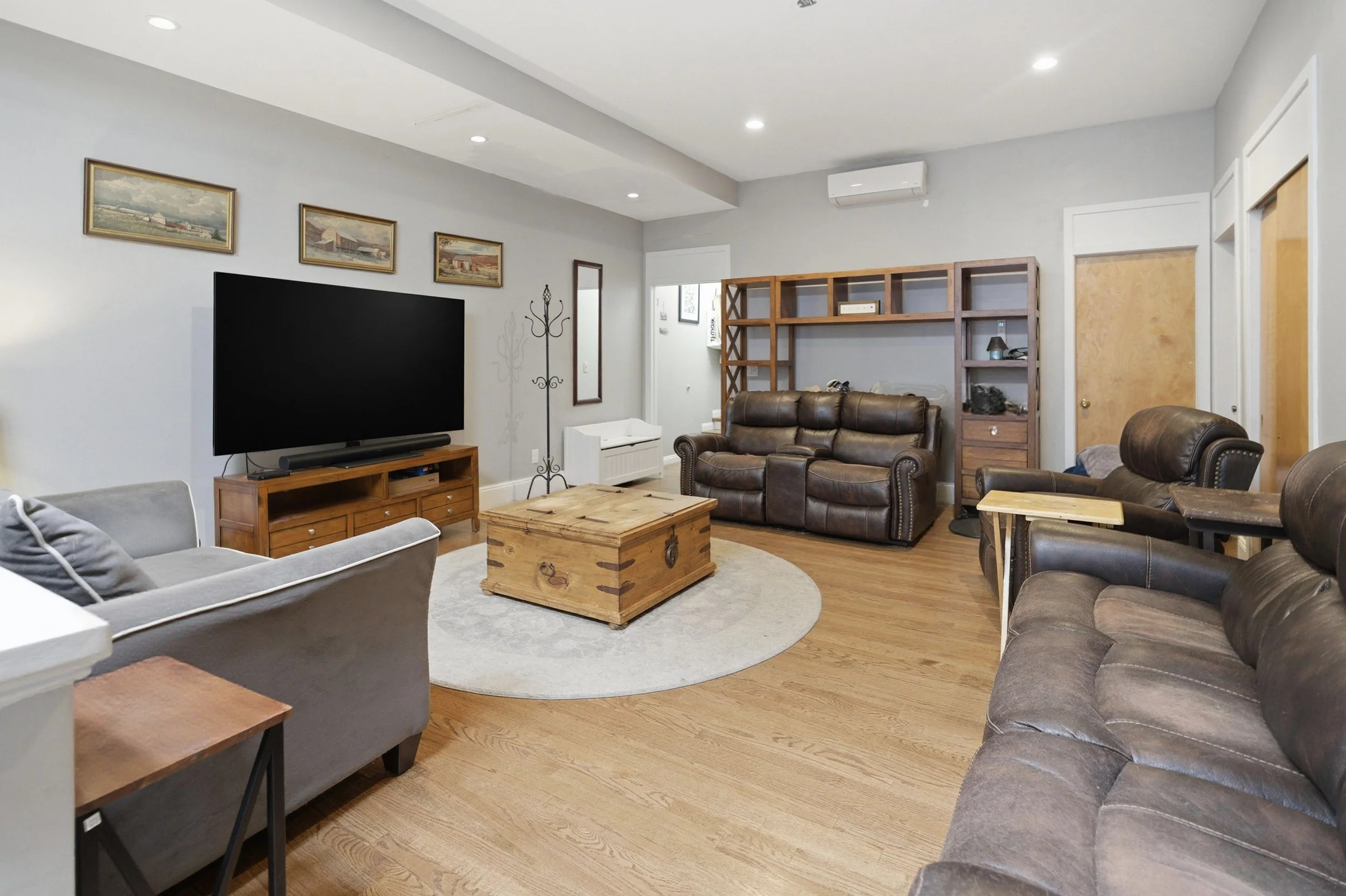 58-72 W. Main St Riverhead apt1.jpg