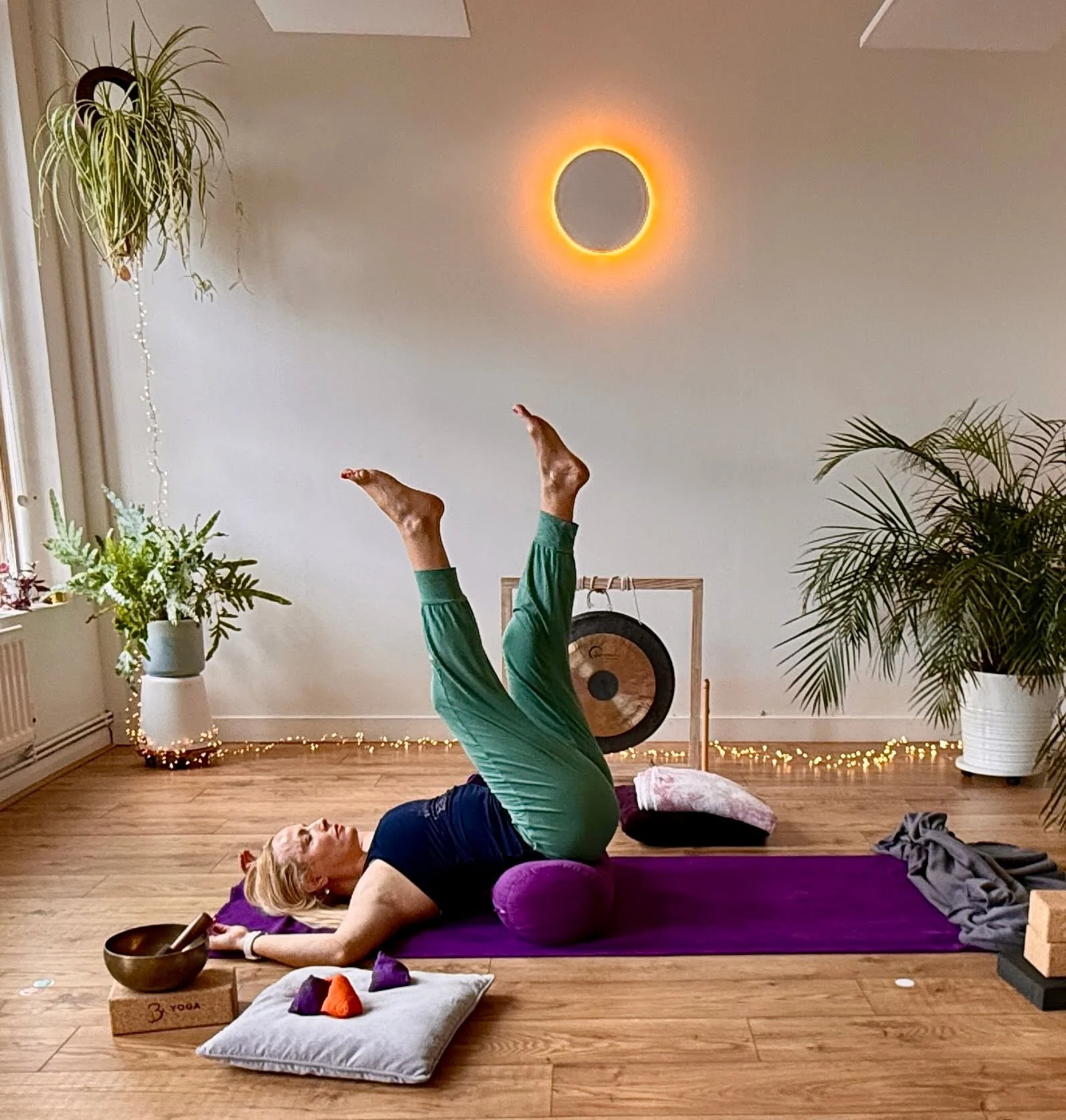 I&rsquo;ve recorded a free Yoga Nidra for you &mdash; a gift to help you rest tonight. Get all the cushions... 

Twenty minutes to slow down your breath, soften your body, and re-educate your nervous system to rest again.

🎧 Listen via the link in b