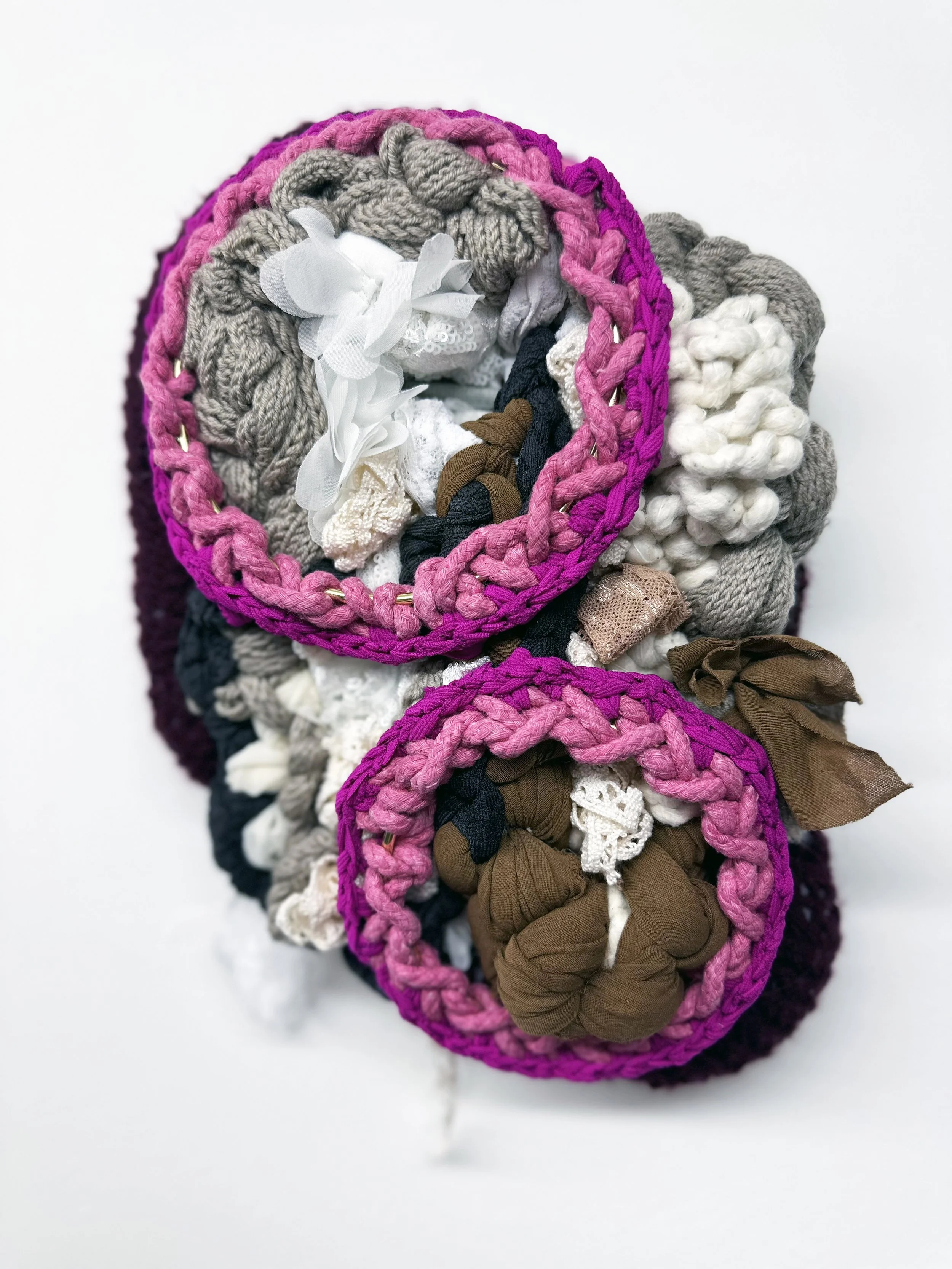StephanieMcGovern_Hole-In-One_9%22x12.5%22x3%22_2025_Sculptural+Weaving_$500.jpeg