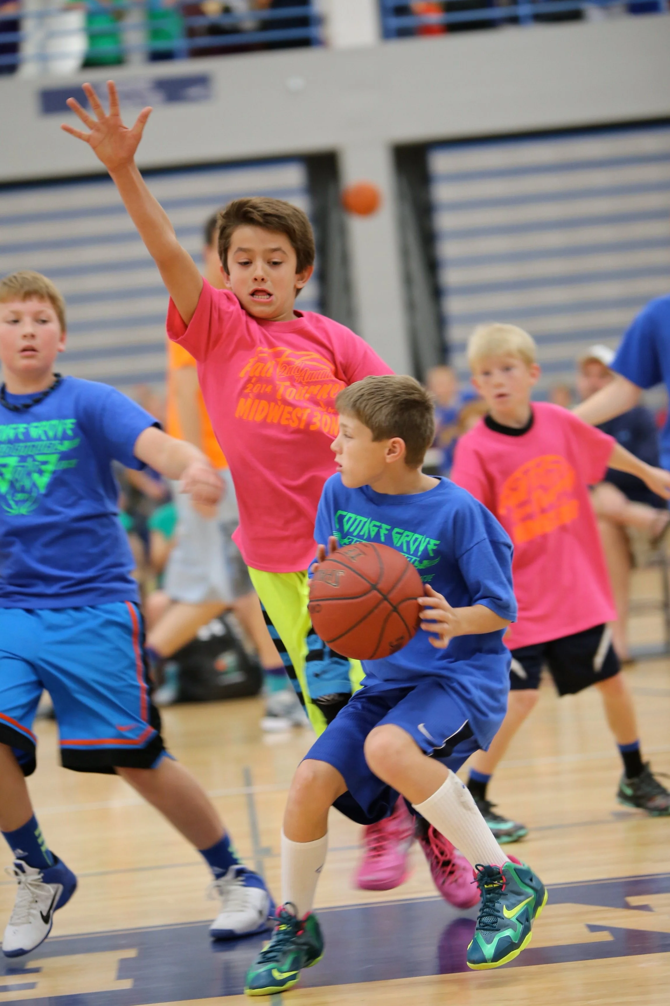 favorite+pink+boy+defending+layup.jpg