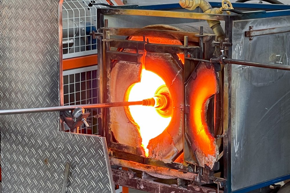 Glass furnace / kiln