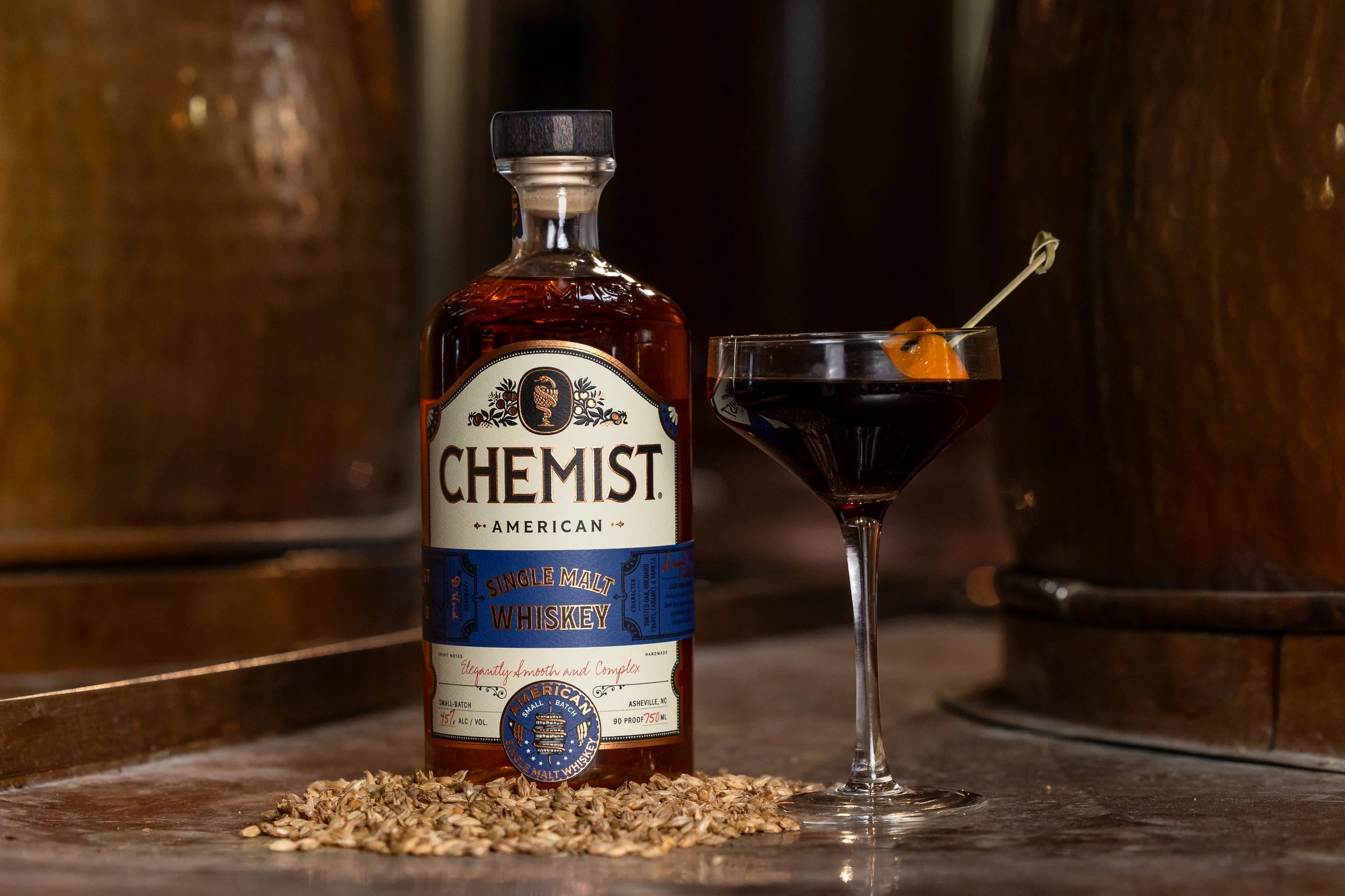 What is the Manhattan Cocktail: The Best Classic Manhattan Cocktail Recipe