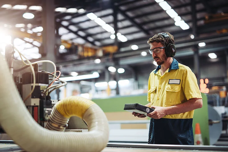 Manufacturing-equipment-operator.jpg