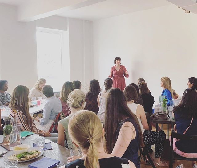 Dinner &amp; Inspiration last night by Elizabeth @hellobreathing and Sarah @sarahdaviesdepaola . Women sharing their stories on the theme of big life decisions. Thank you for a beautiful evening! 🙏🏻 . 
Would you like to host your event at @wespace_
