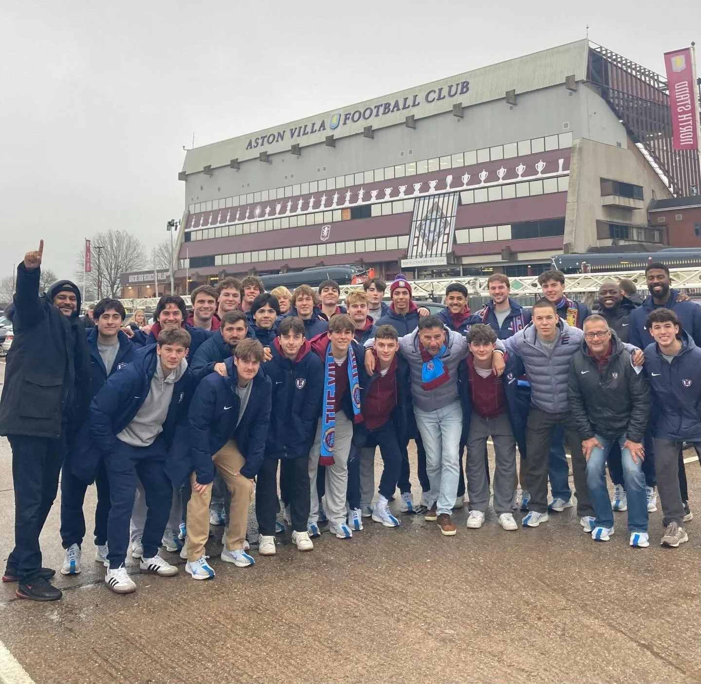 Trip to Villa Park to being the curtain down on @ecsumenssoccer England trip 🔵🟣