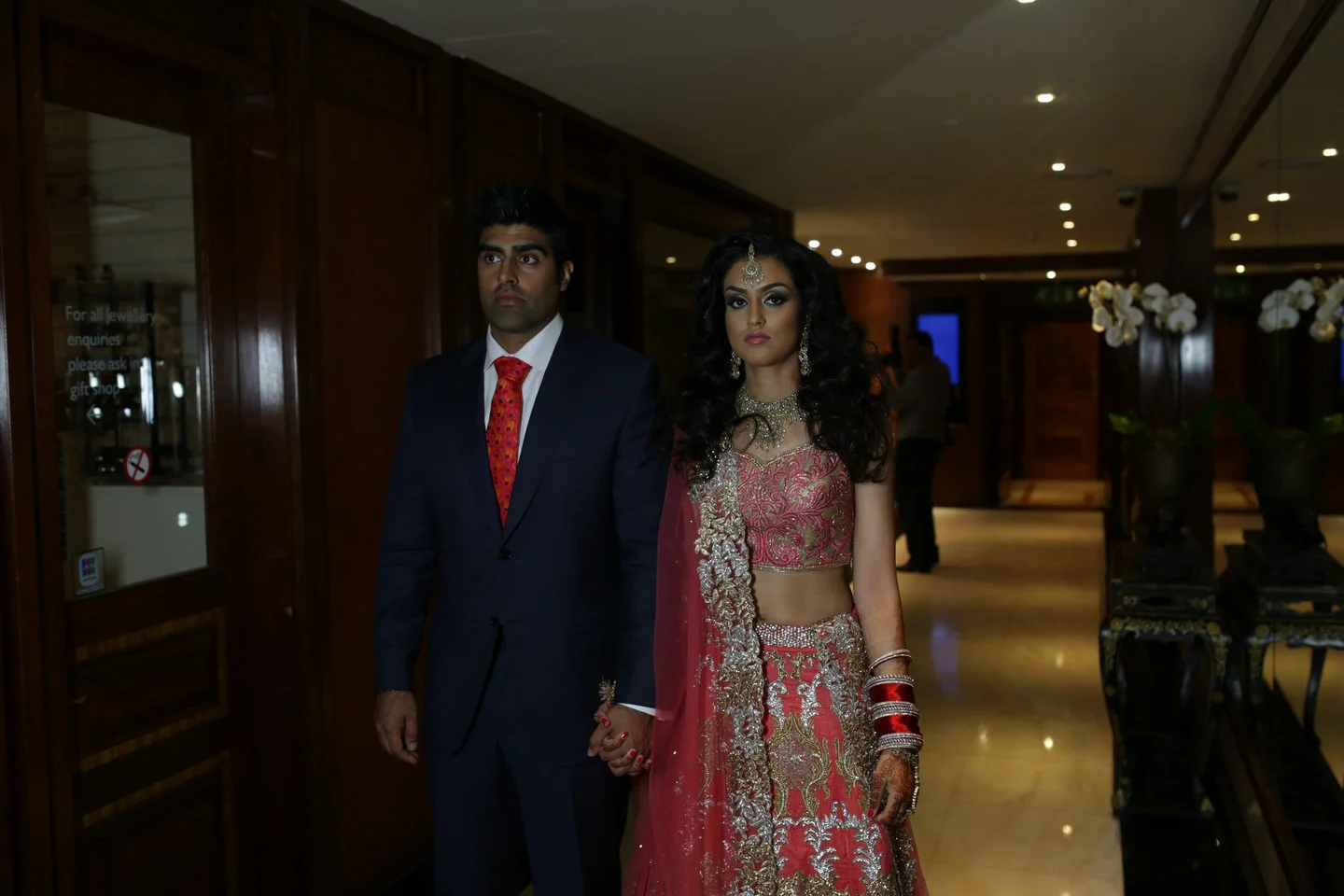 56a75f1a2016a84e60656b8d_BALLO BAINS (5).jpg