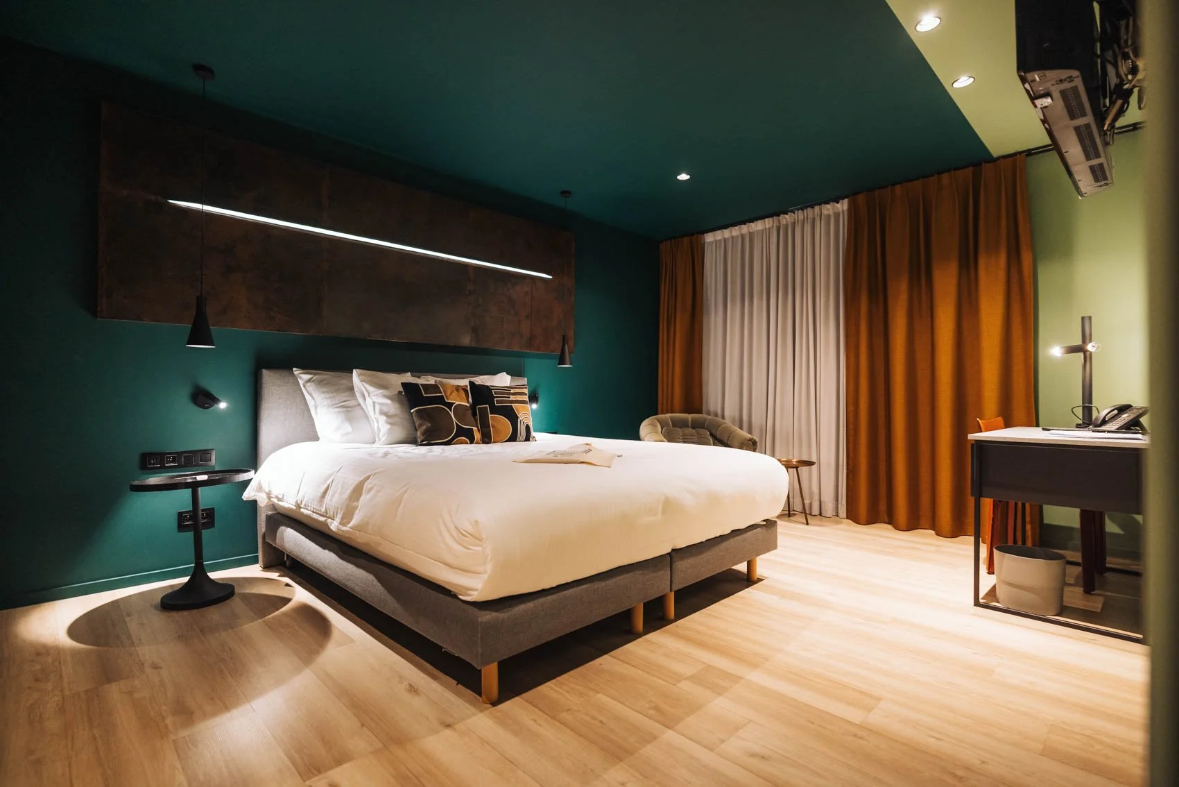 Louvain Leuven Belgique chambre hôtel M Street lit