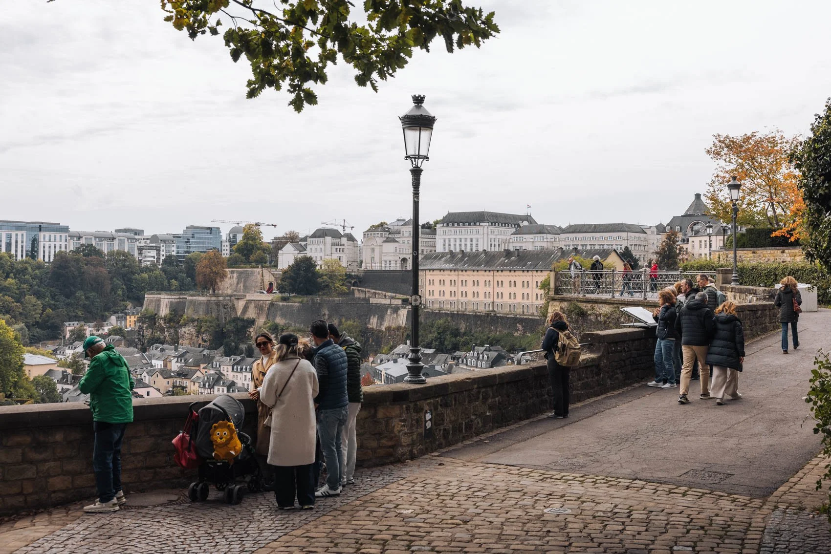 visiter Luxembourg ville haute chemin corniche vue basse