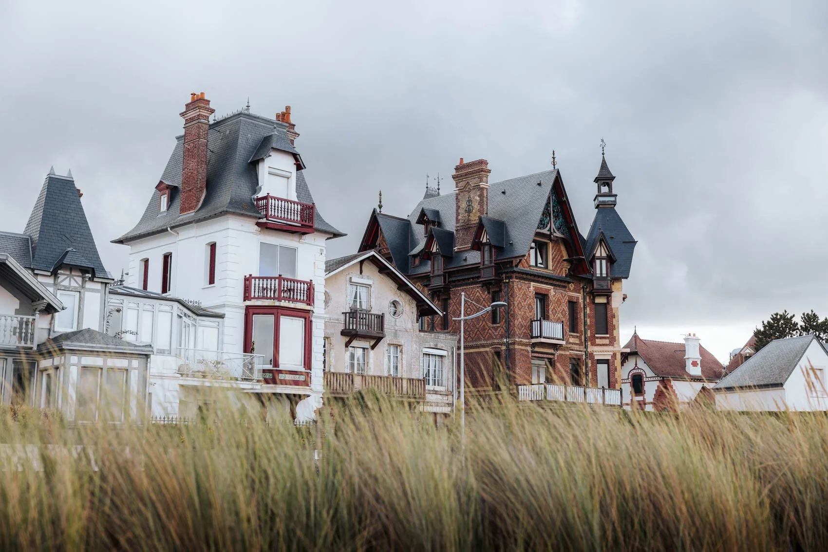 Week end Normandie Pays Auge Houlgate centre ville villa maison colombages plage