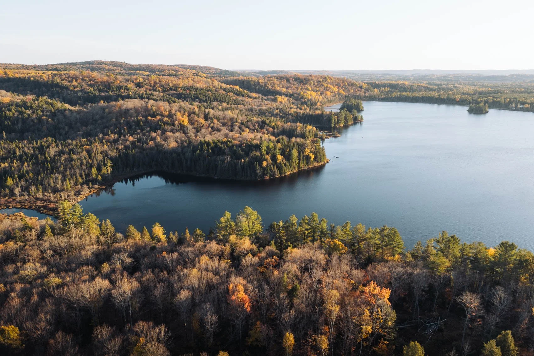 Itinéraire road trip Québec Automne Parc Lanaudière Mauricie Pourvoirie du lac blanc forêt drone