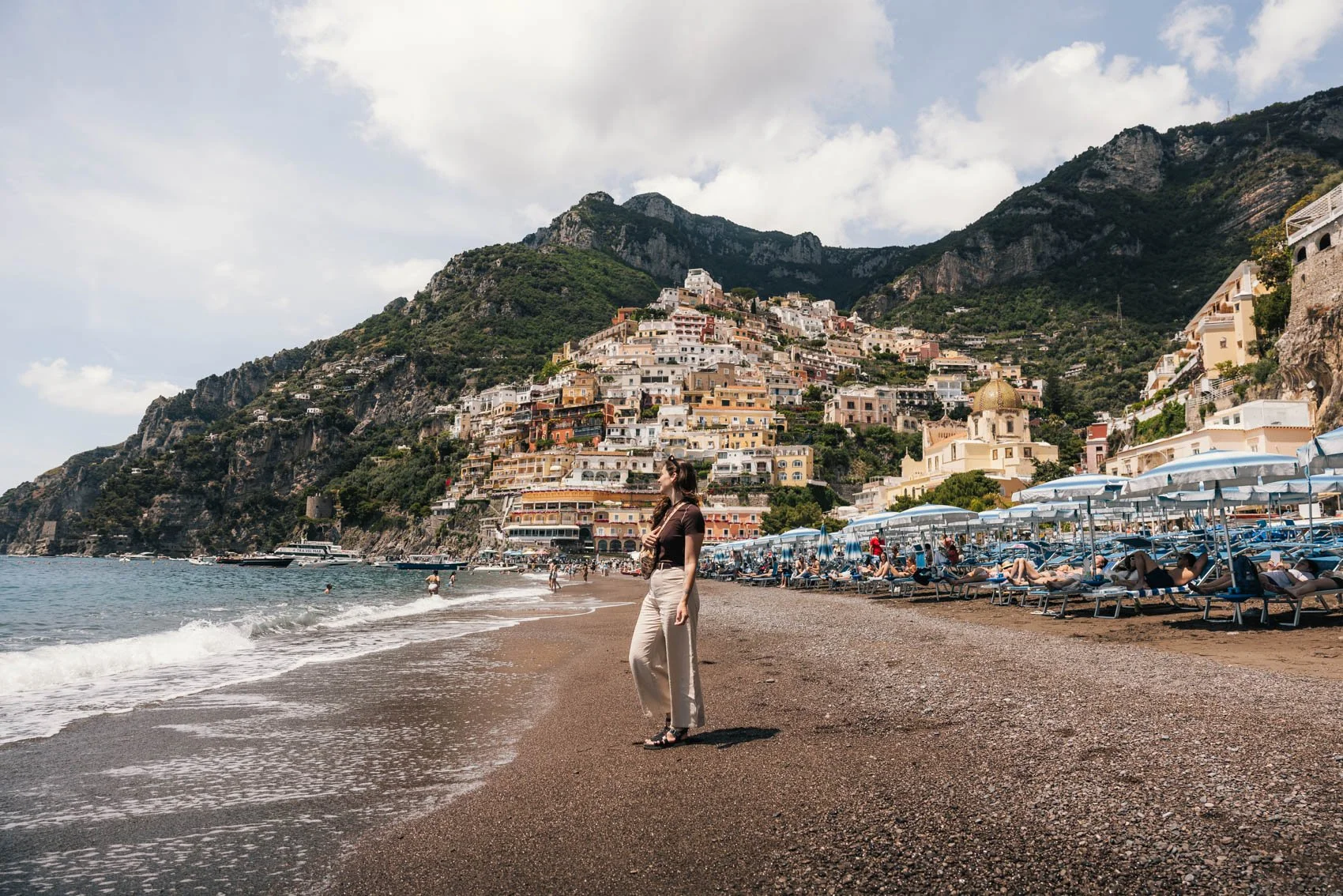 Côte Amalfitaine village Positano plage falaises église