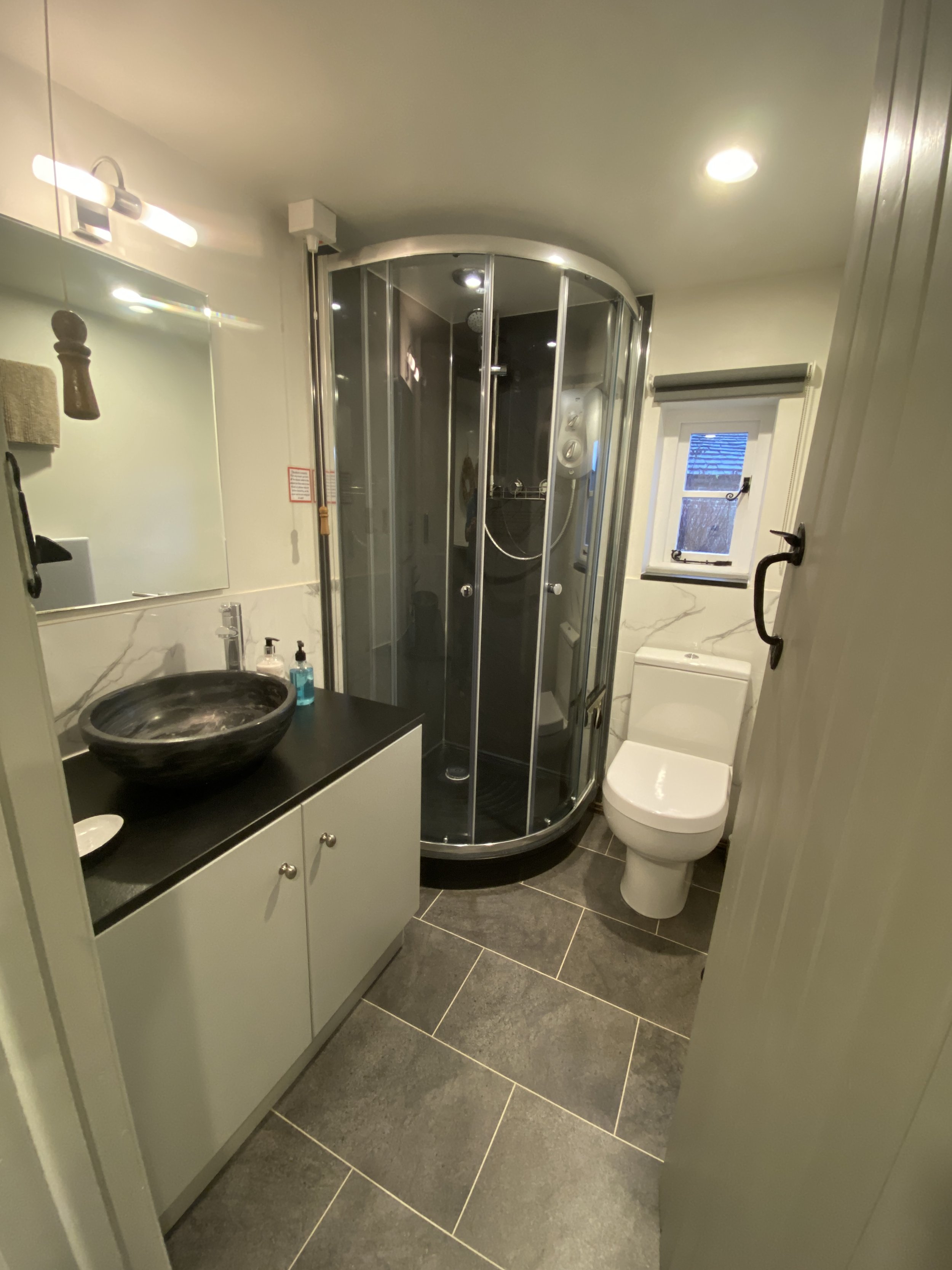 Goose Croft Bathroom. JPG.JPG