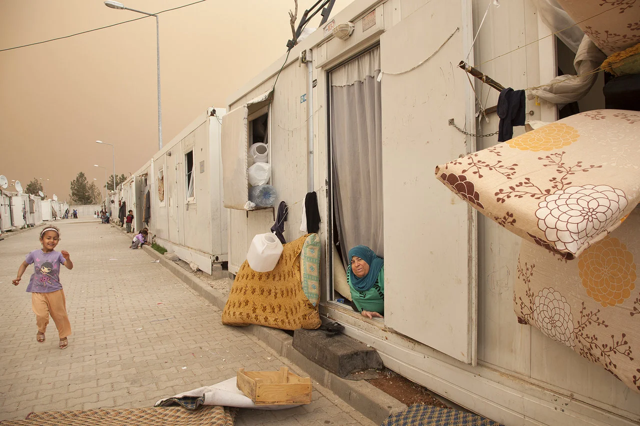 Woman who lost her legs in Syria