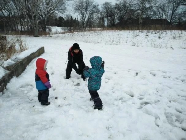 snowball-fight-607x455.jpg