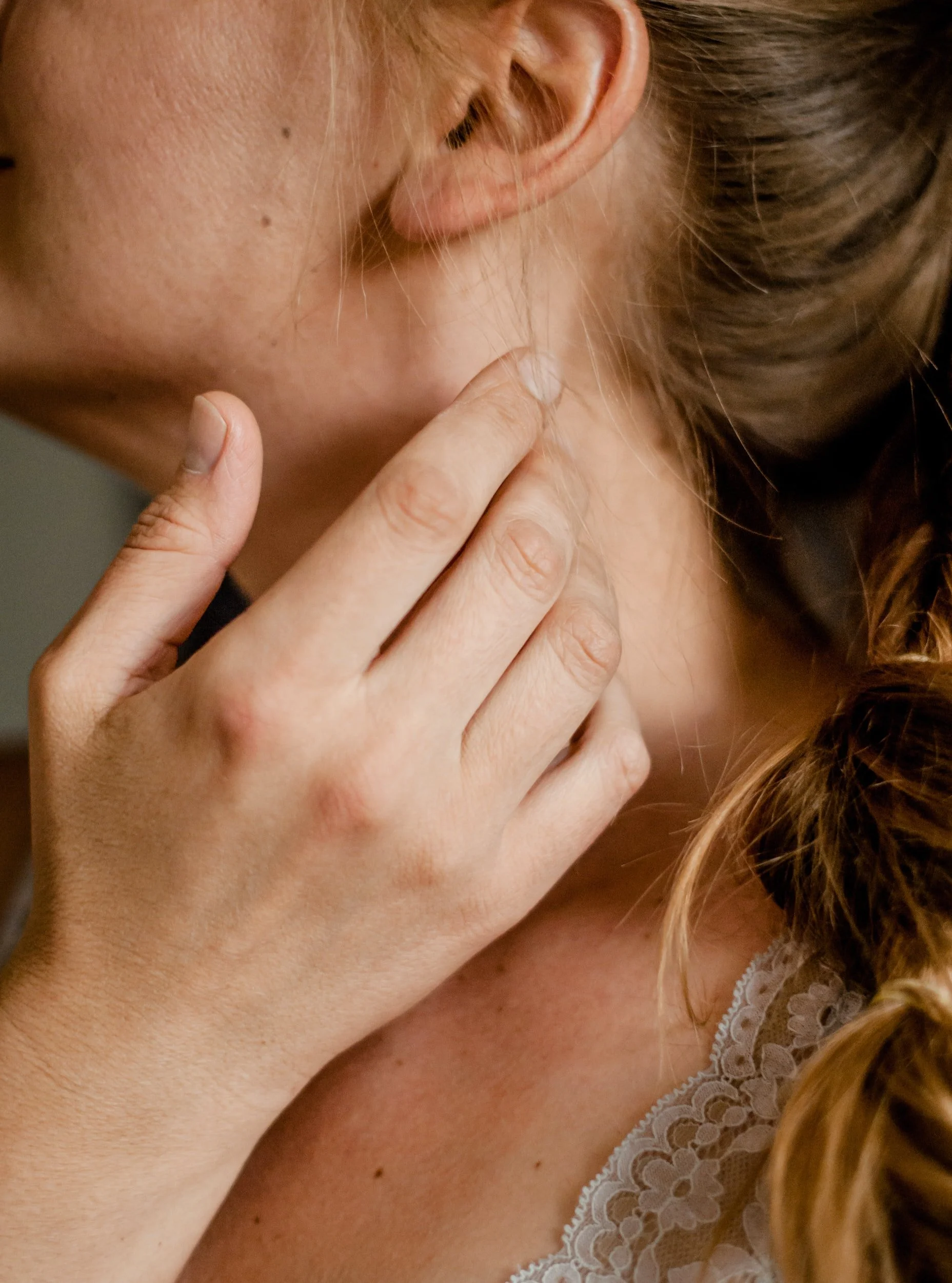Unlocking the Benefits of Chiropractic Care for Neck Pain: How a Chiropractor Can Help You Find Relief