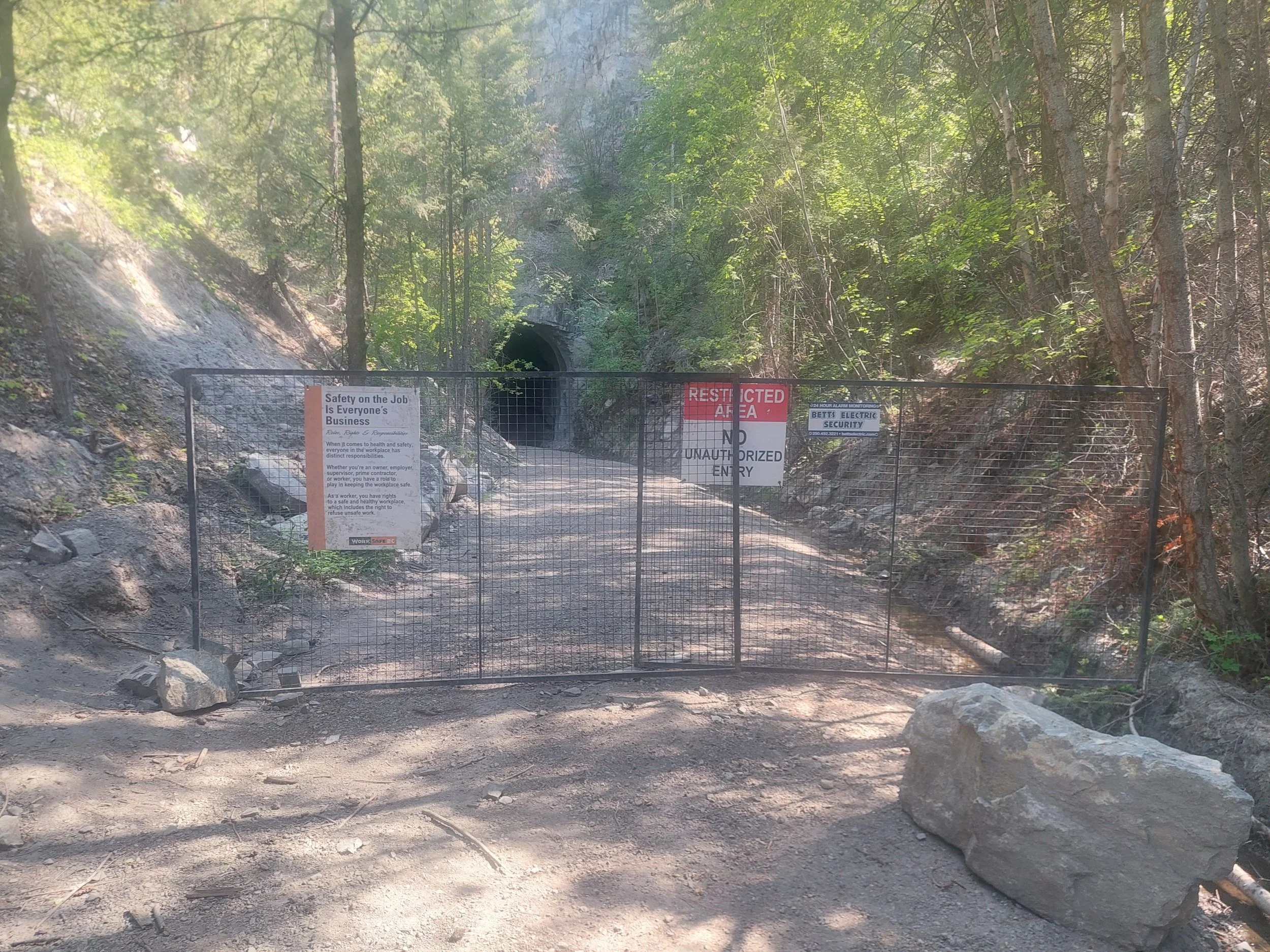 20240715_Adra_Tunnel.jpg