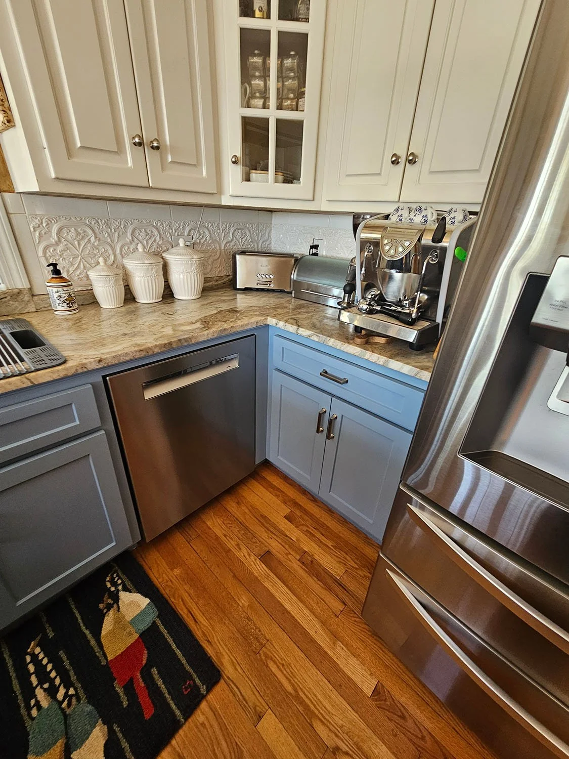 Max Cabinets - Blue Kitchen3.jpg