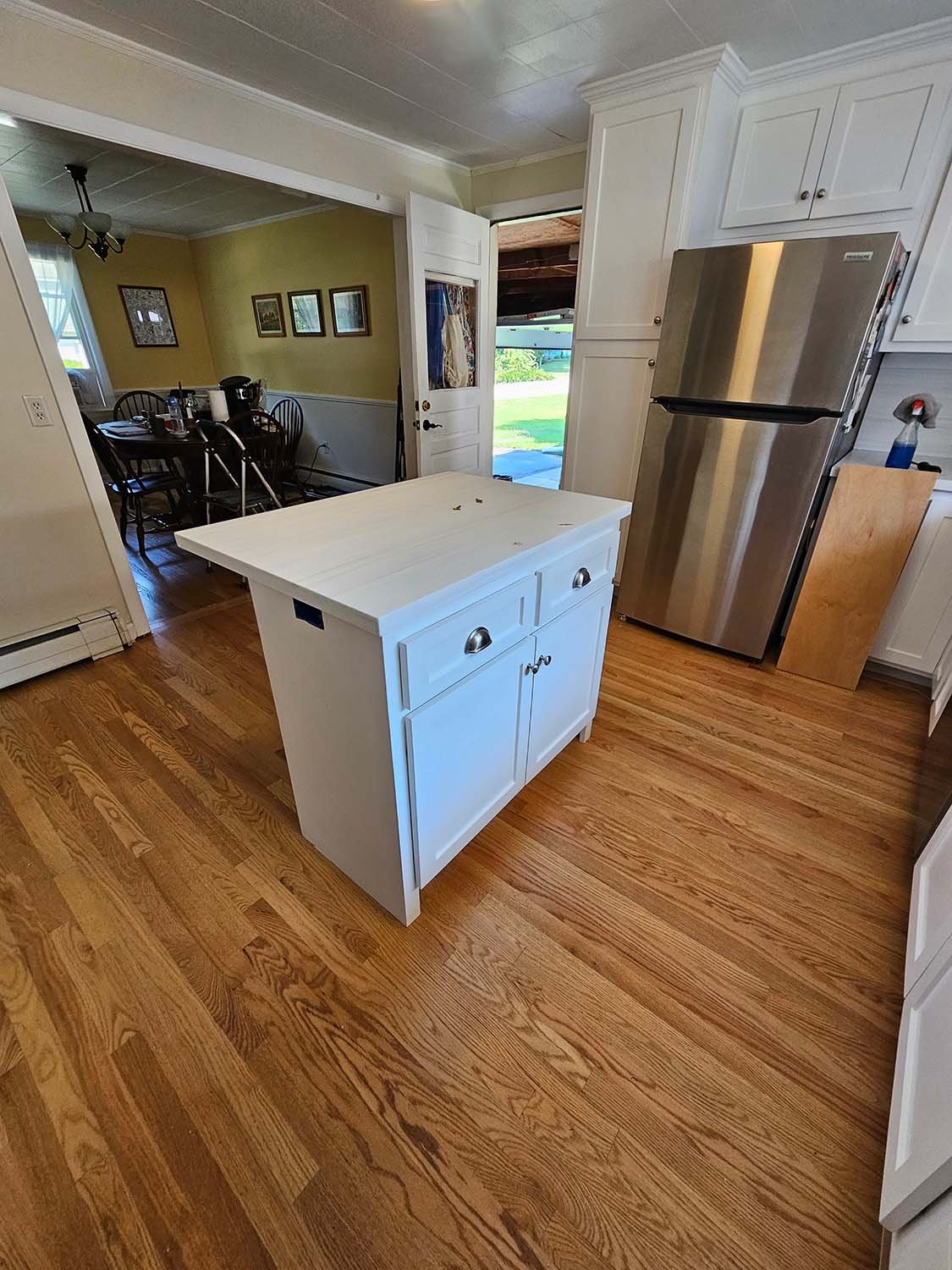Max Cabinets - Kitchen1.jpg