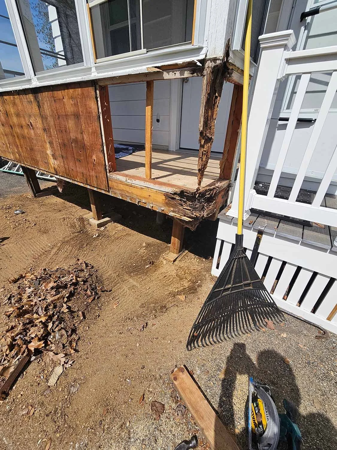 Max Cabinets - Porch-Before1.jpg