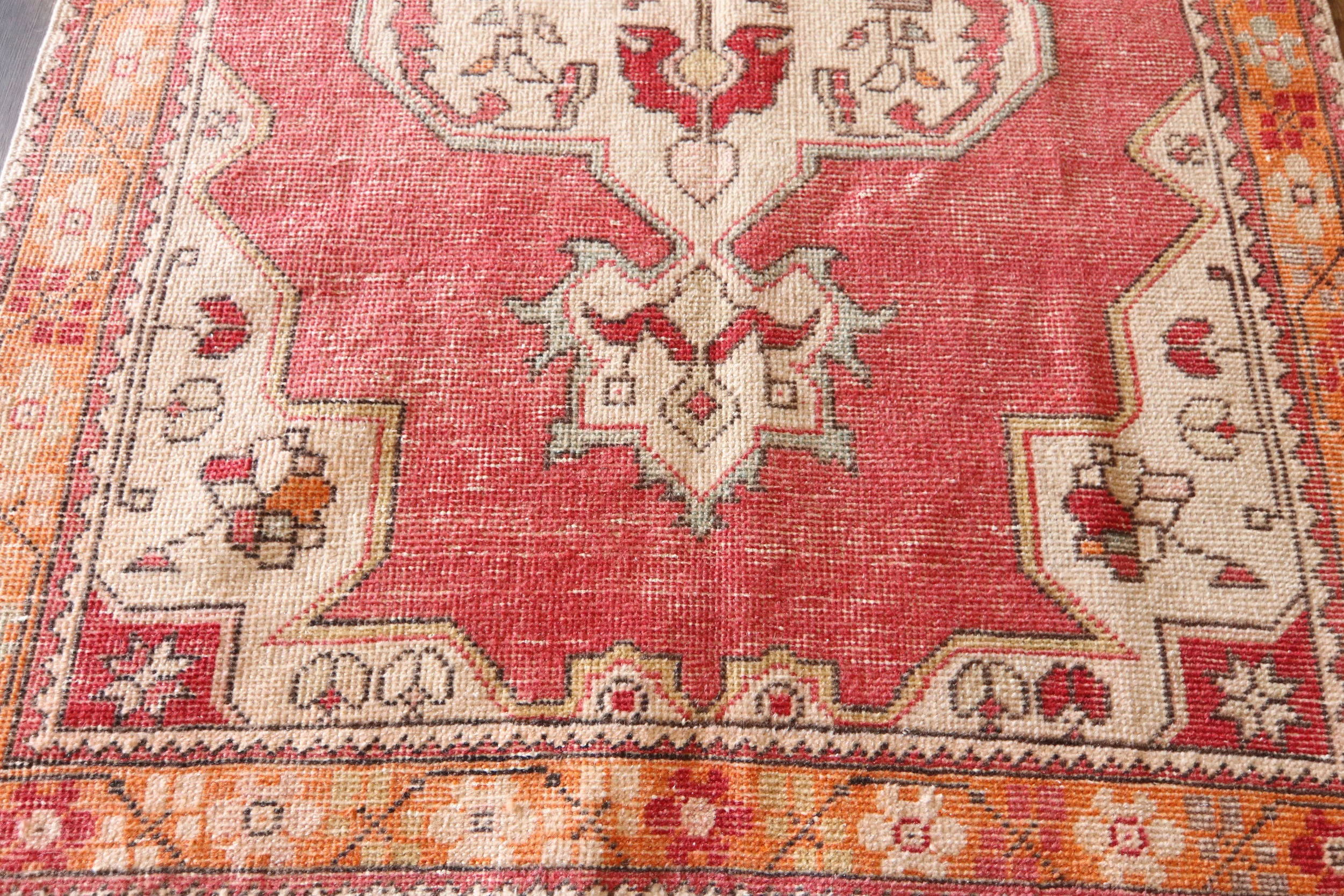 Shelly (4’0” x 8’4”)