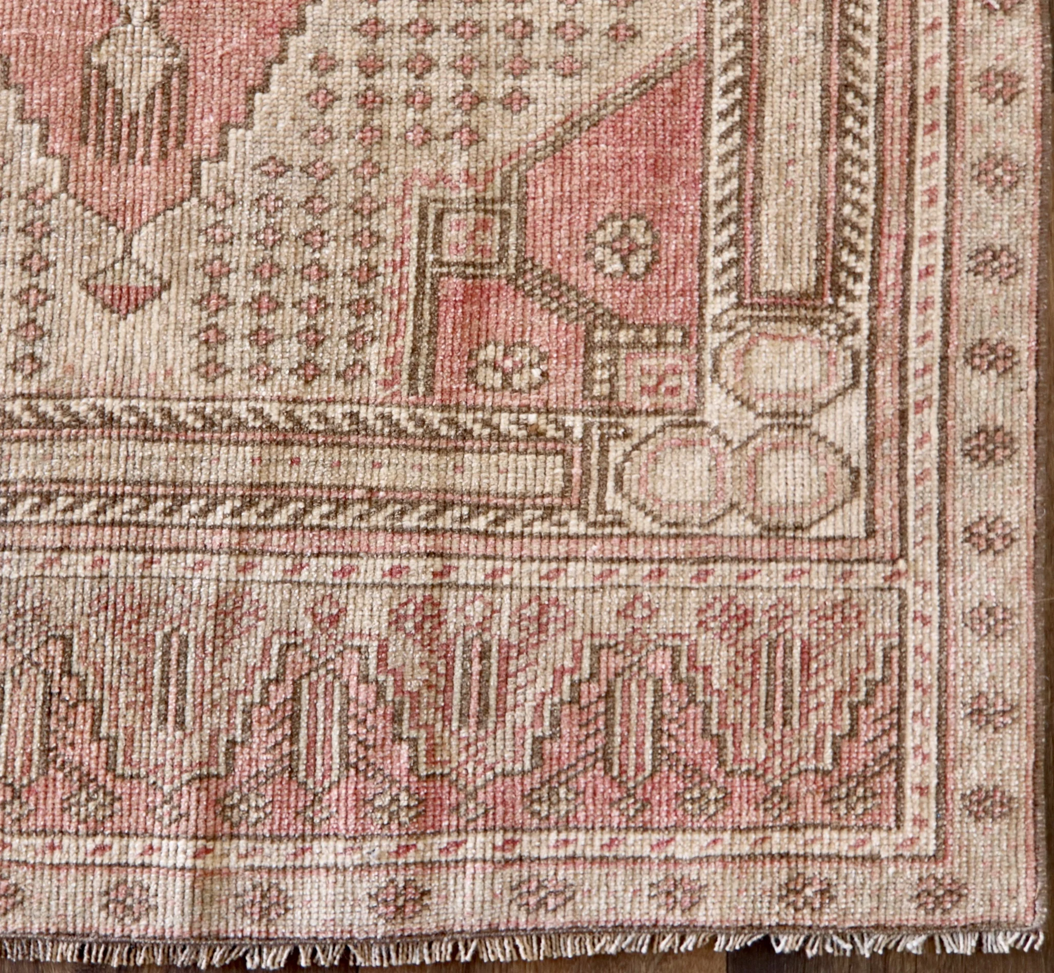 Katy (3’4” x 6’6”)