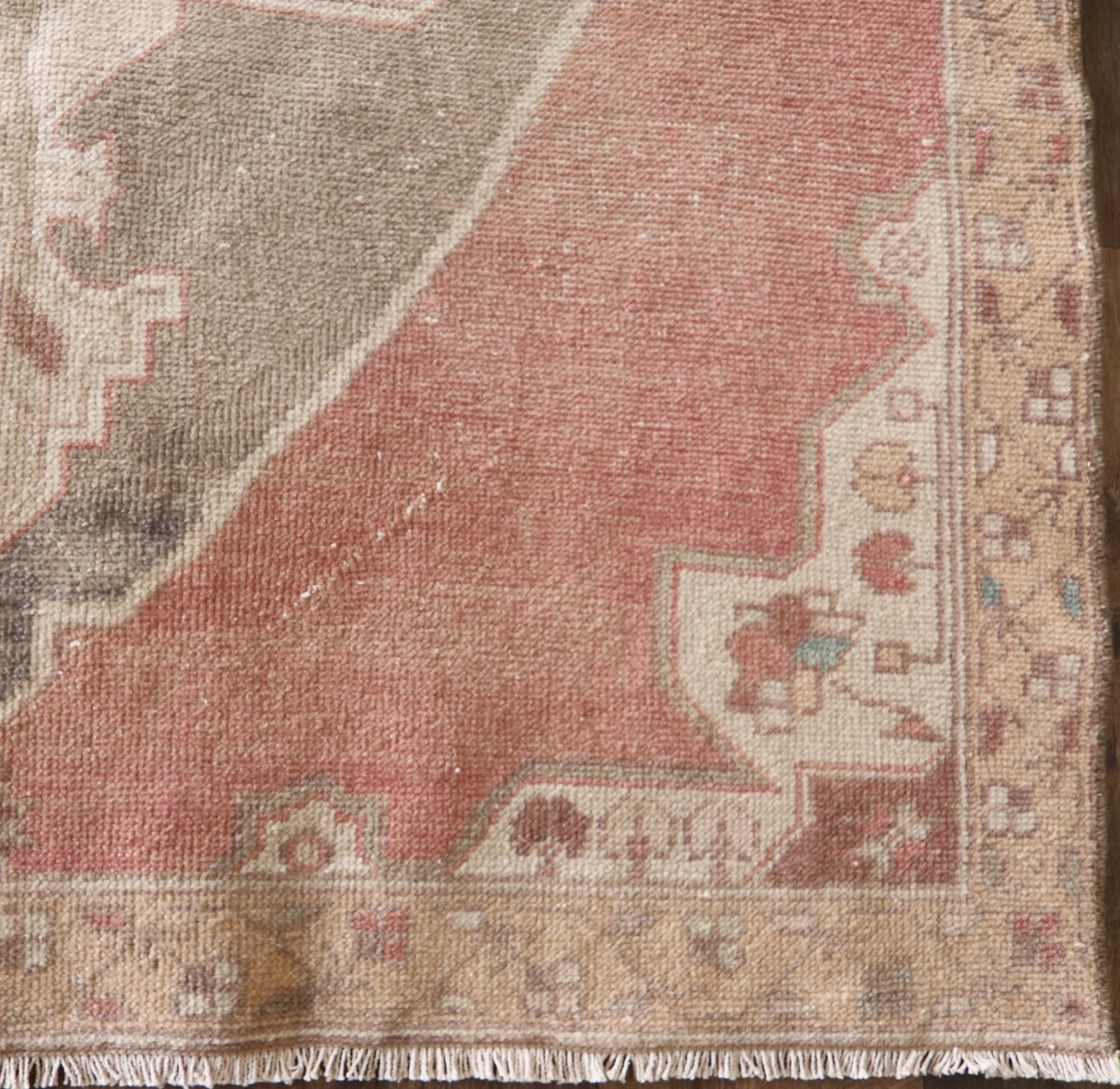 Misty (4’4” x 8’0”)