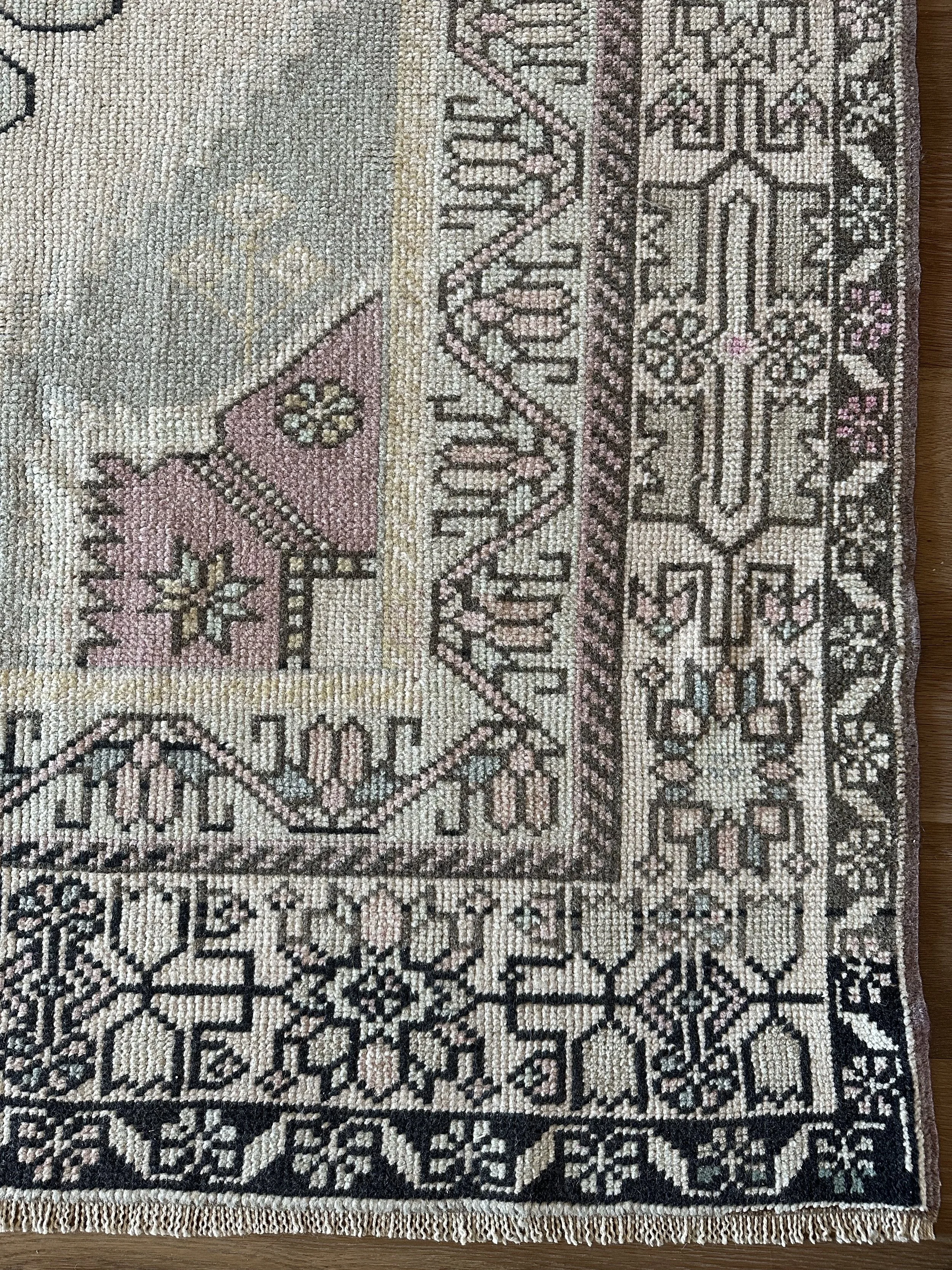 Sylvia (5’0”x8’5”)