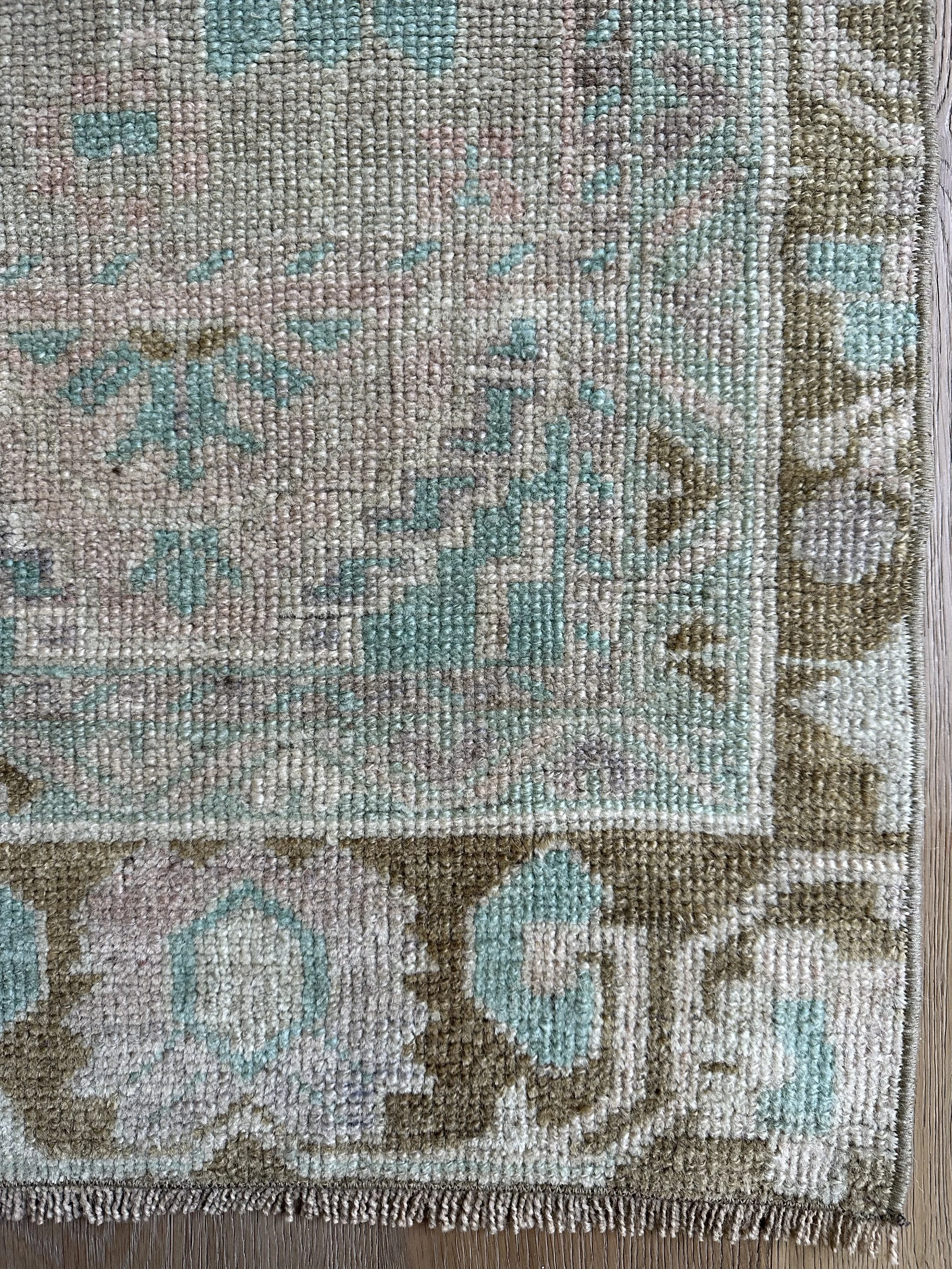 Stevie (3’10”x7’3”)