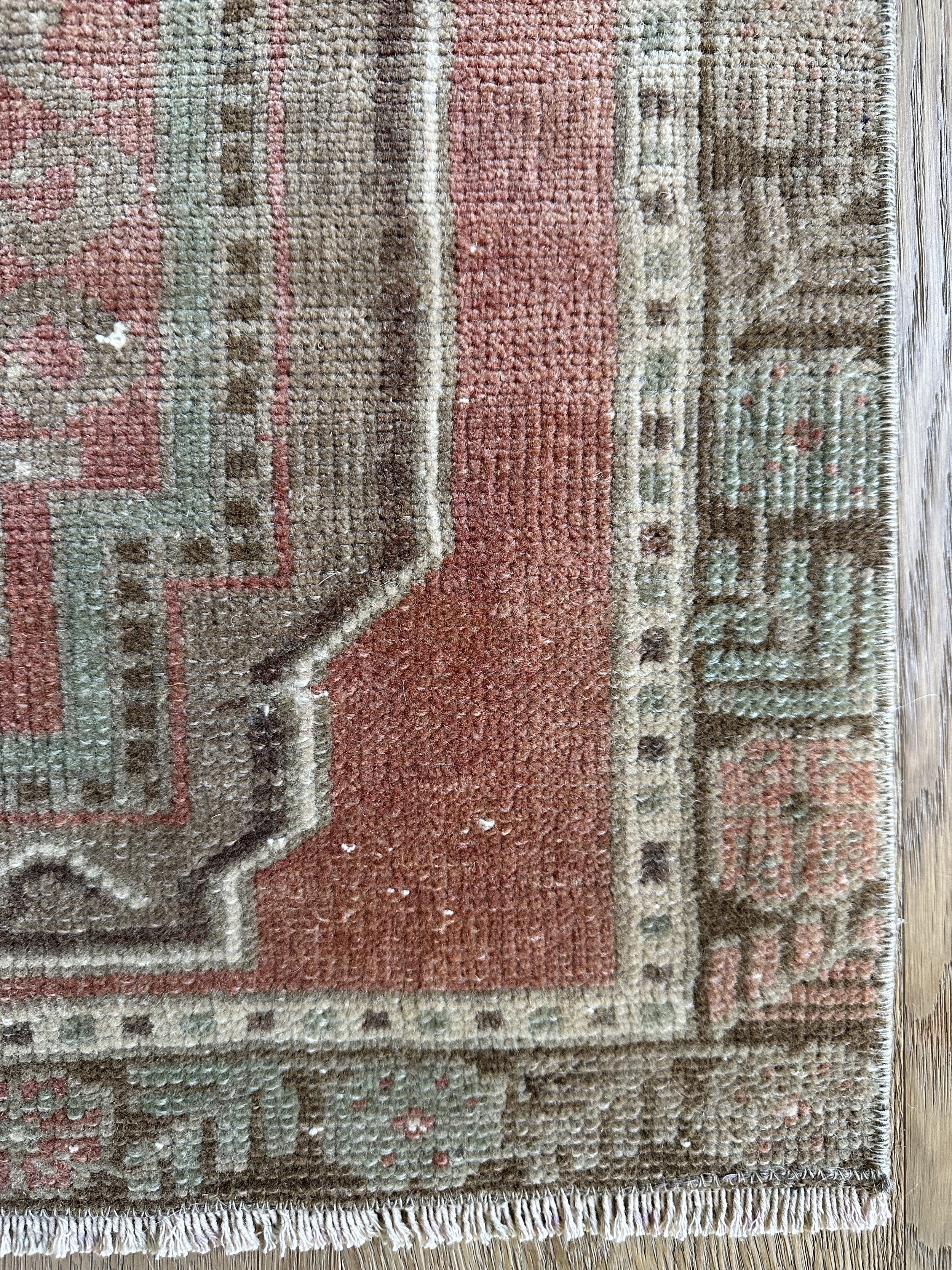 No. 220 (1’8x3’3”)