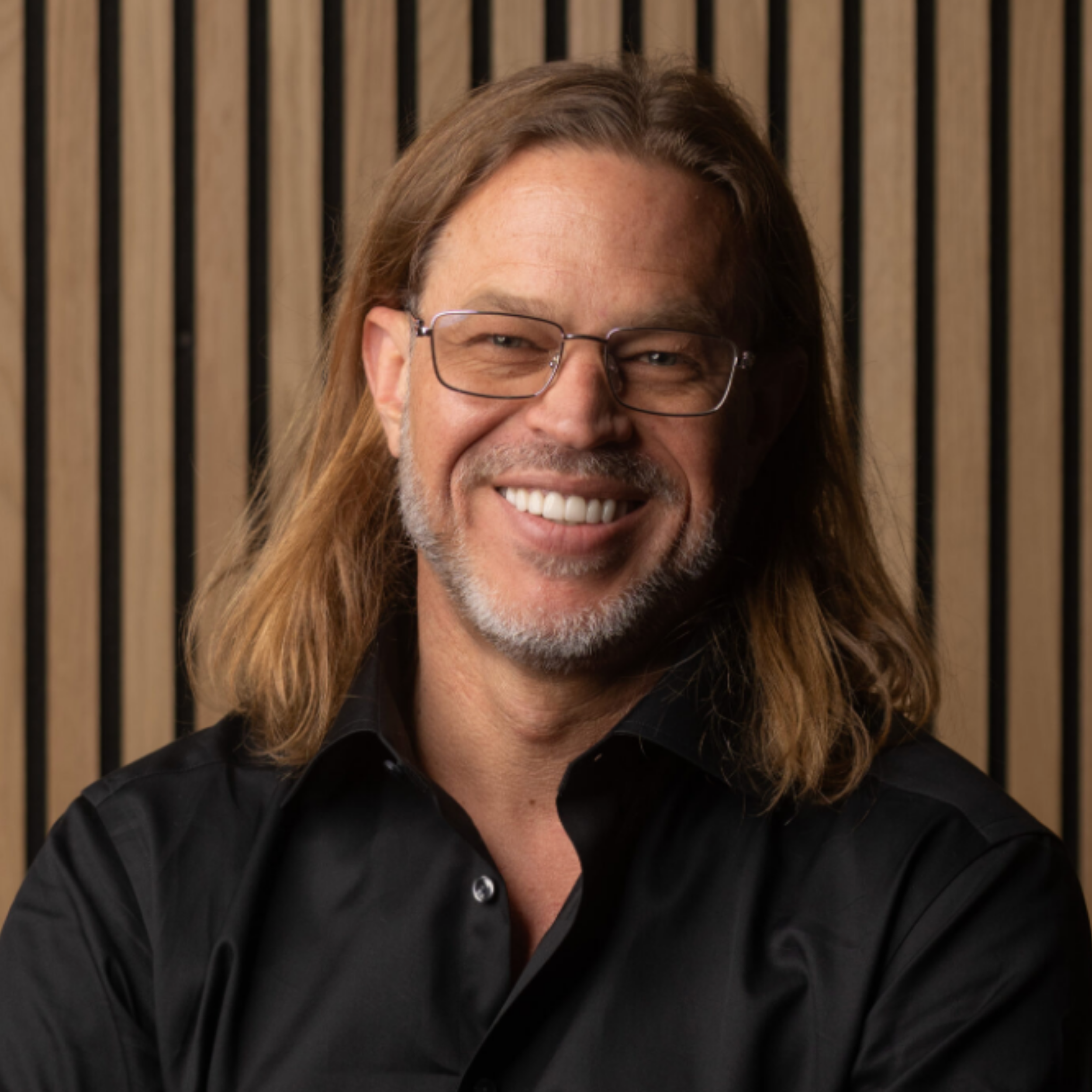 Be SHARP: Dr. Robert Whitfield’s Guidance on Healthy Plastic Surgery Procedures