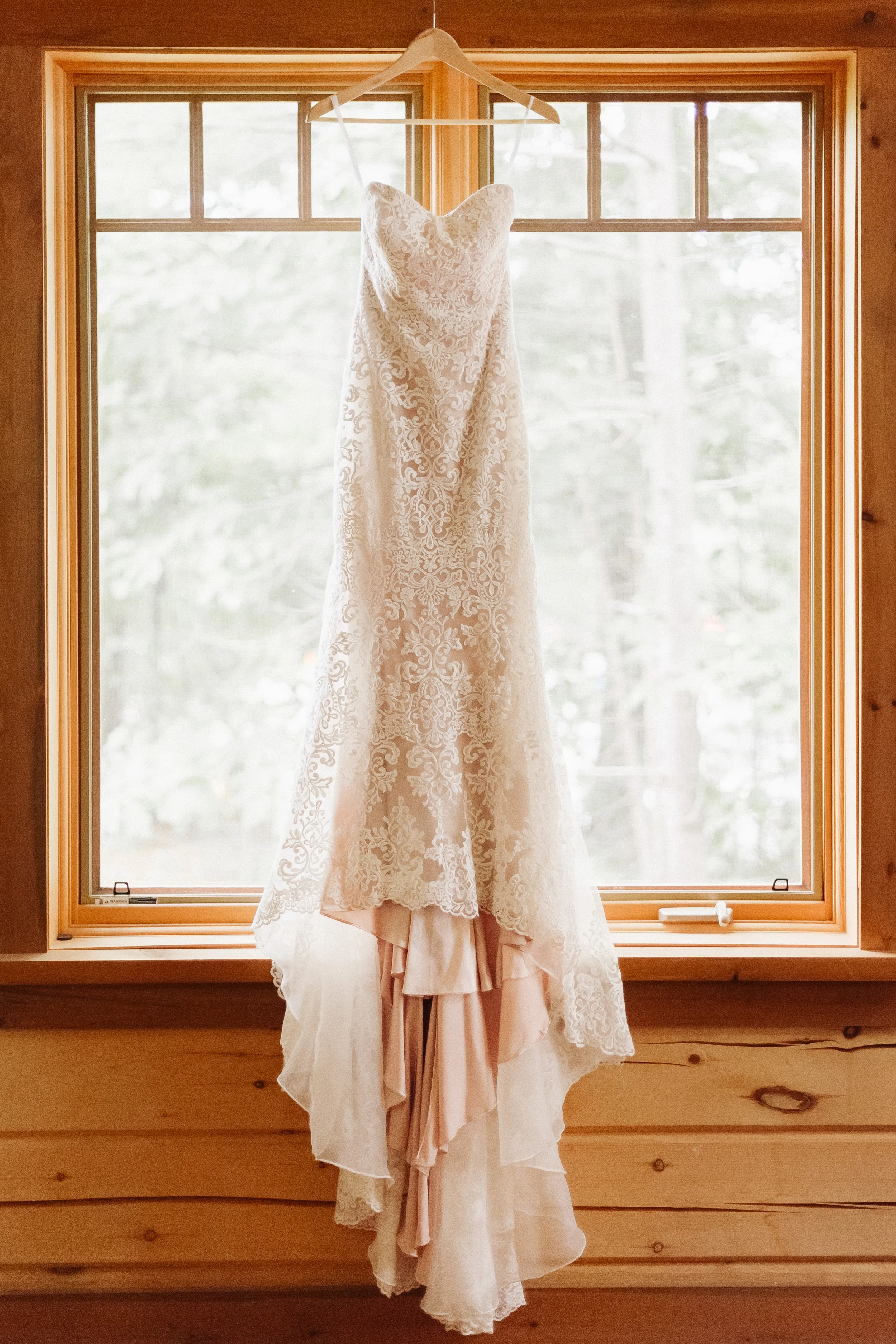 Wilderness_Tours_Wedding_Dress_Lodge.JPG