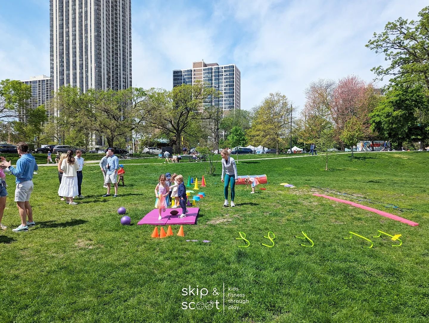 Spectacular day for a @SkipandScoot birthday! Happy birthday to one special little gymnastics-loving #Swiftie! 🥳💖🌷

#skipandscoot #chicagobirthdayparties #chicagokidsactivities #chicagooutdoors #chicagokidsclasses #chicagomommy #chicagokidsclasses
