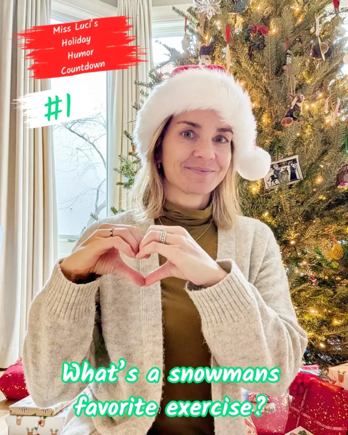 Happy holidays, @skipandscoot community! We 🫶🏻 you and appreciate you! Keep getting those stress-busting endorphins this season with exercise, friends! 

How are you staying active this holiday break? Family walk on @the606chicago? Trip to @lincoln