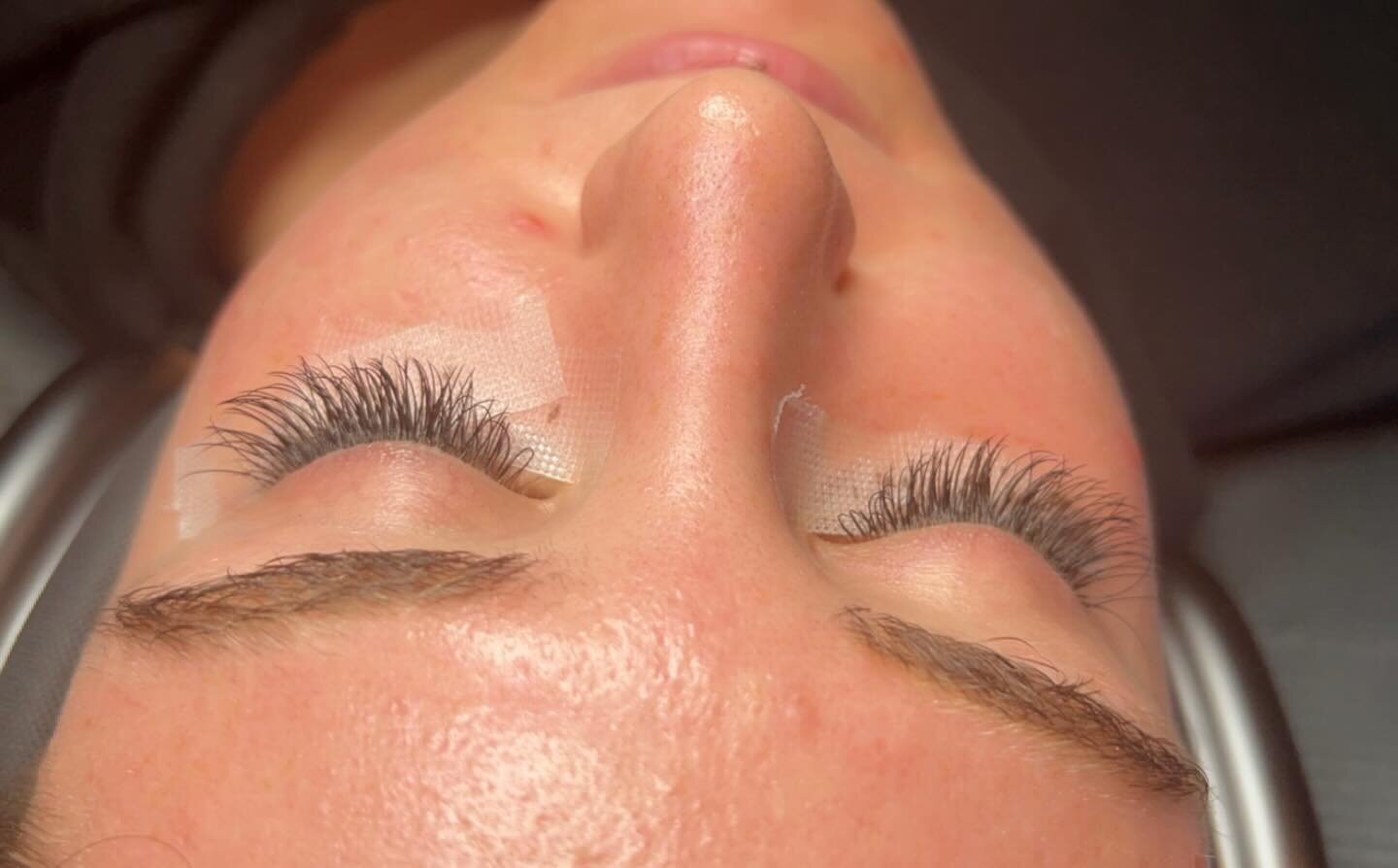 Classics set by Lindsay! 
.
.
Text/call 608-520-6943 or book online www.lusciouslashlounge.com
.
#lashextensions #lash #lashartist #lashes #classics #lashtech #salon #beauty #monona #madison #wisconsin