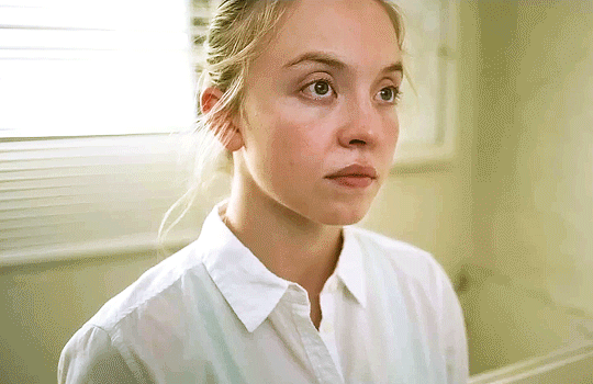 tumblr_7721e7500229b4982ed6327fa8d134e5_63d51e65_540.gif