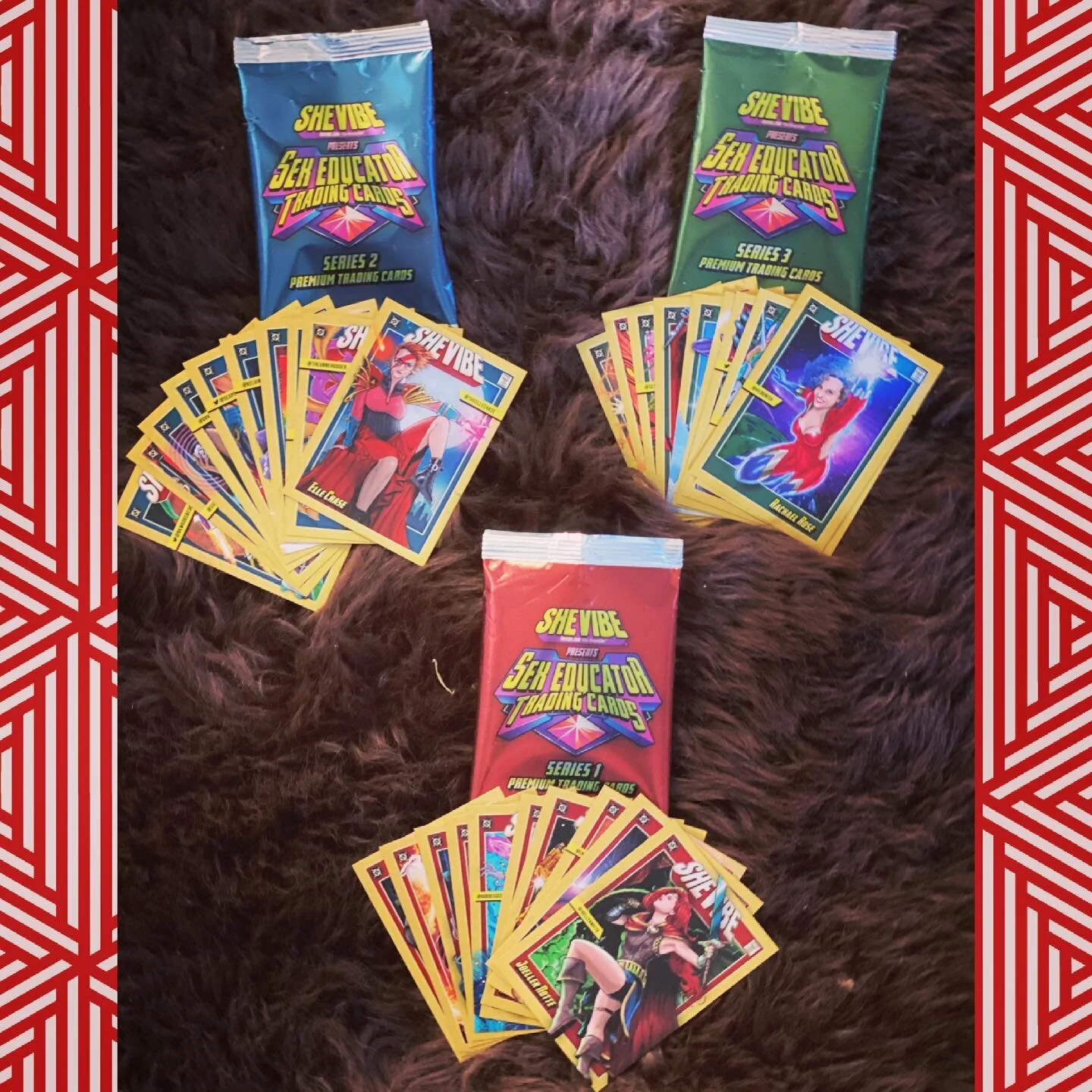 Look what just arrived!
@shevibe and @shevibestudios incredible #sexeducator #tradingcards !
Look how cool the foil packaging is. So retro! And the pouch of fun lube samples,cool SheVibe sticker and delicious PopRocks is the cherry on the cake of this package. Once again, thank you SheVibe for including me in this incredible tribute to #sexeducators and #sexeducation !
Xoxo
.
#sexualhealth #humansexuality #love #friendship #tribute #smallbusiness #supportsmallbusiness #retro #retroaesthetic #tradingcard #art #alexkotkin #shevibe #honored #education #teachers #educators